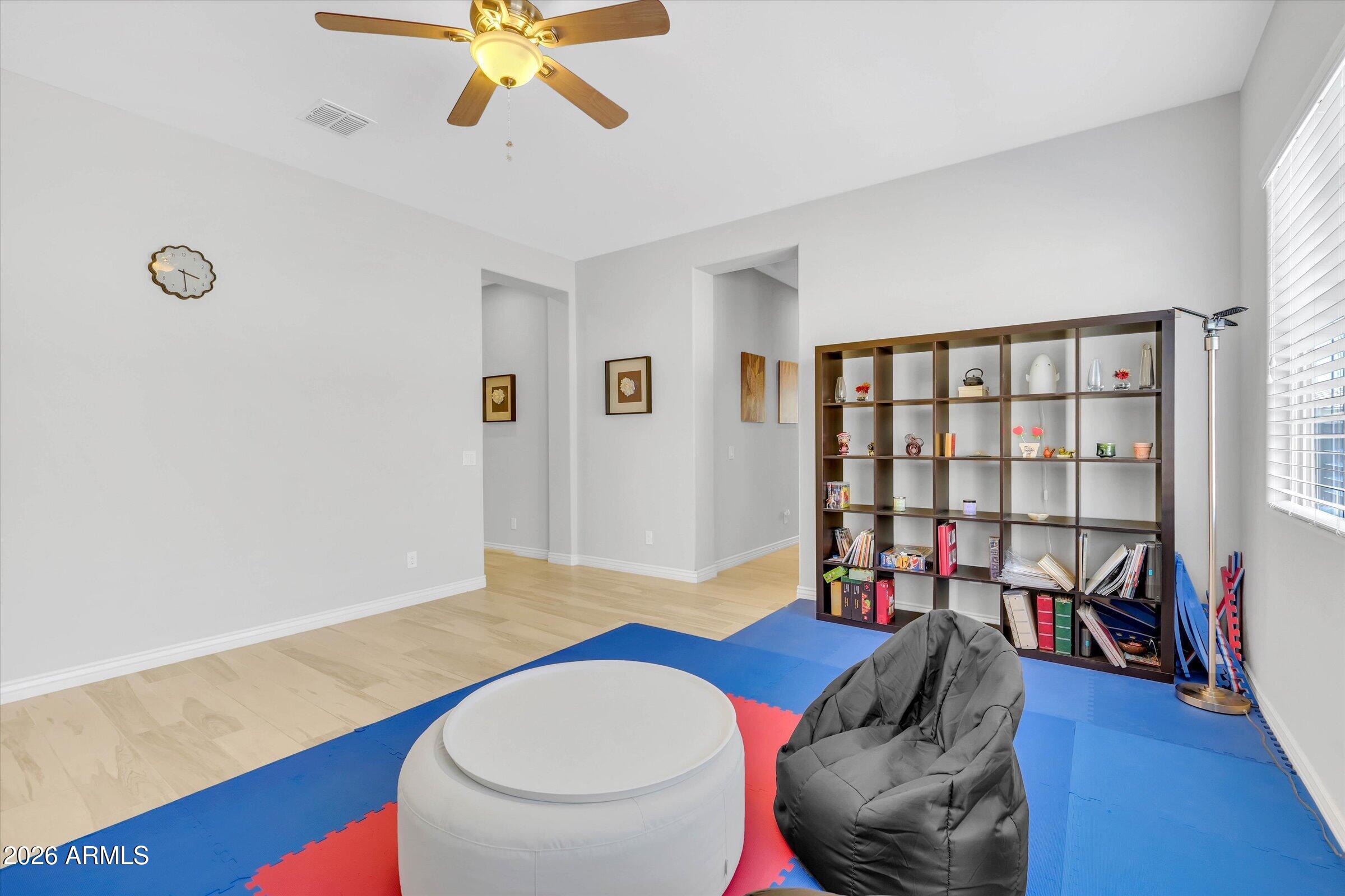 3353 E ASTER Drive