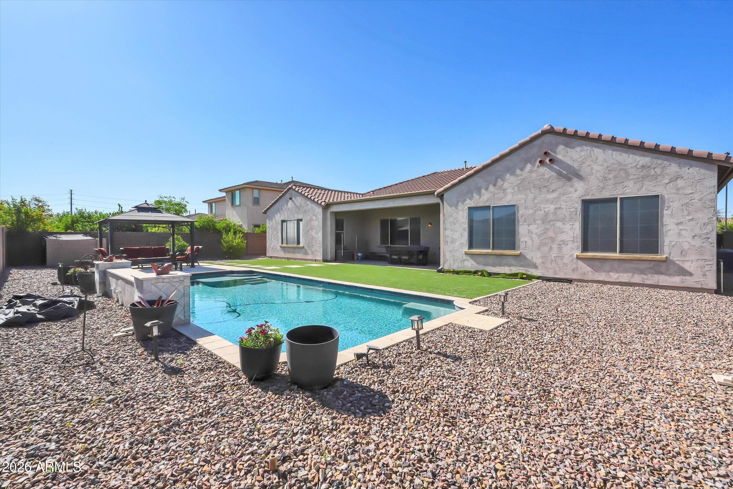 3353 E ASTER Drive