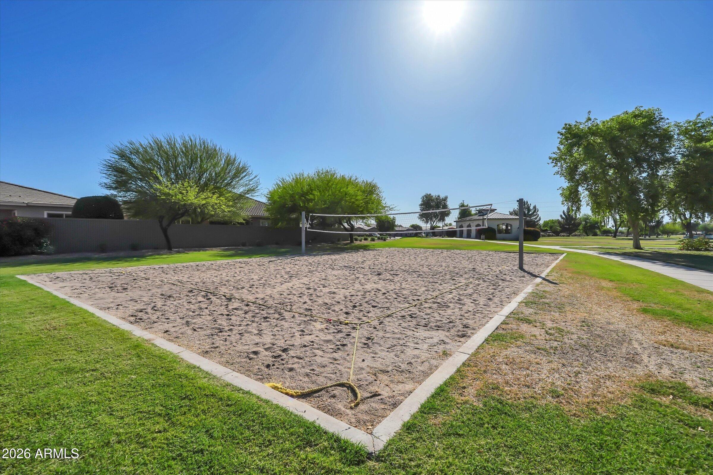 3353 E ASTER Drive