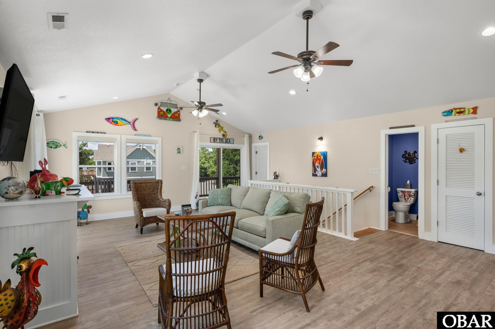 836 Rosewood Court