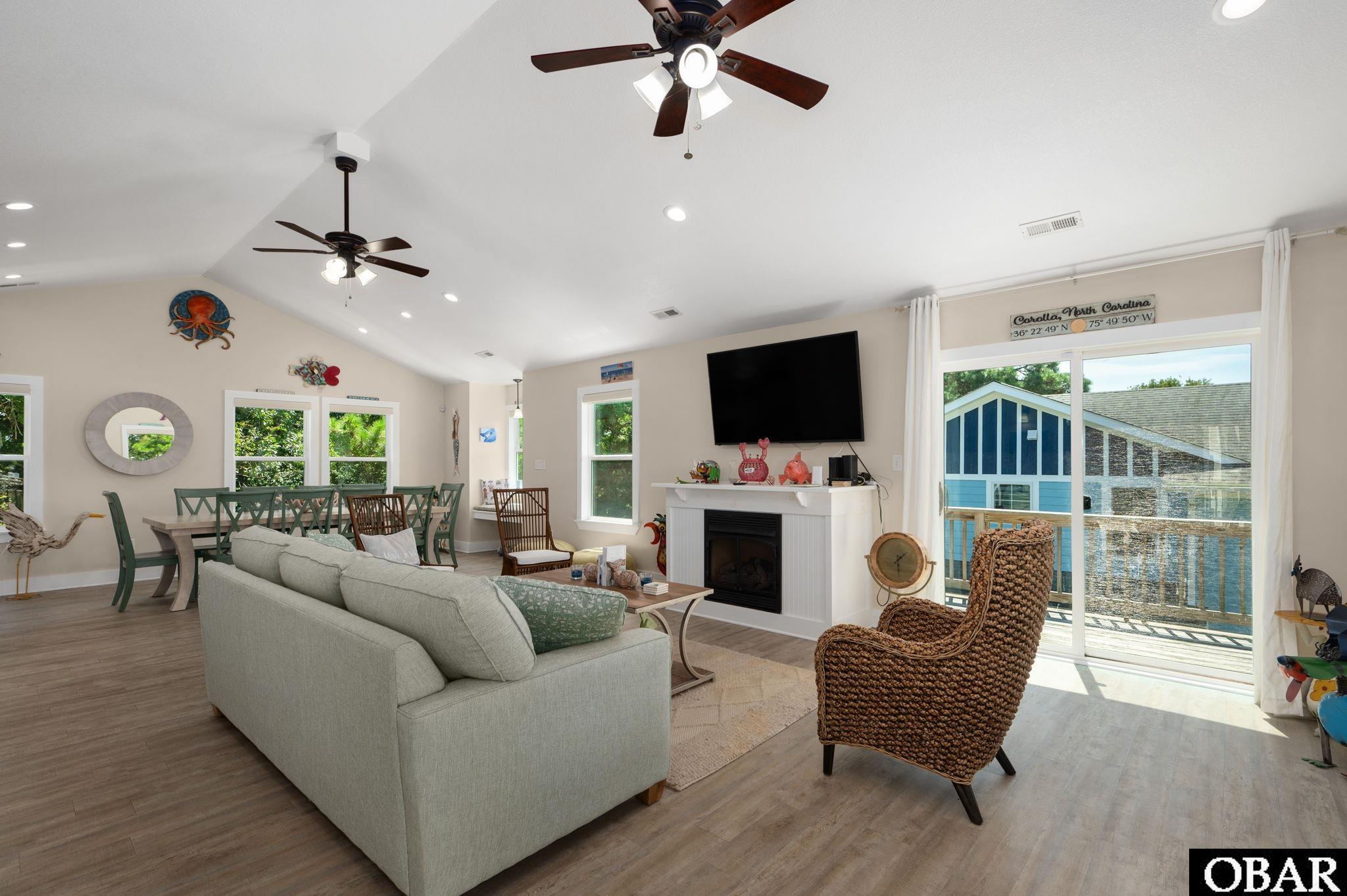836 Rosewood Court