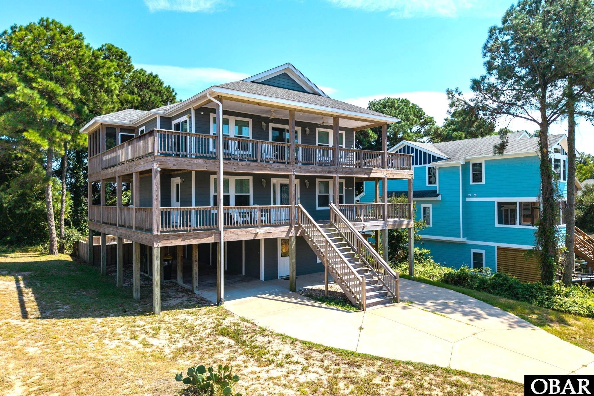 836 Rosewood Court