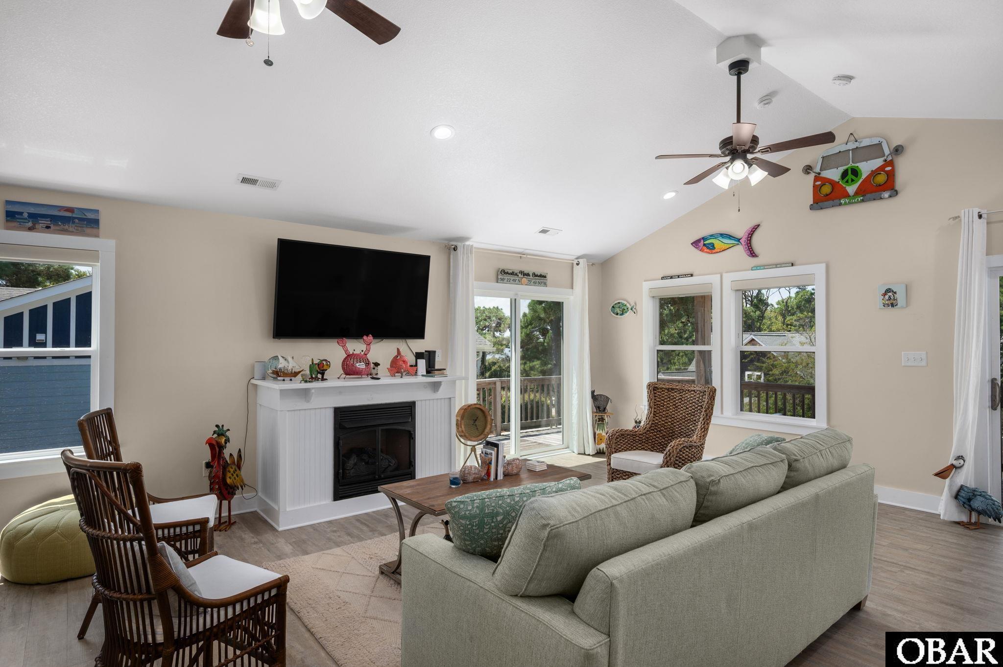 836 Rosewood Court