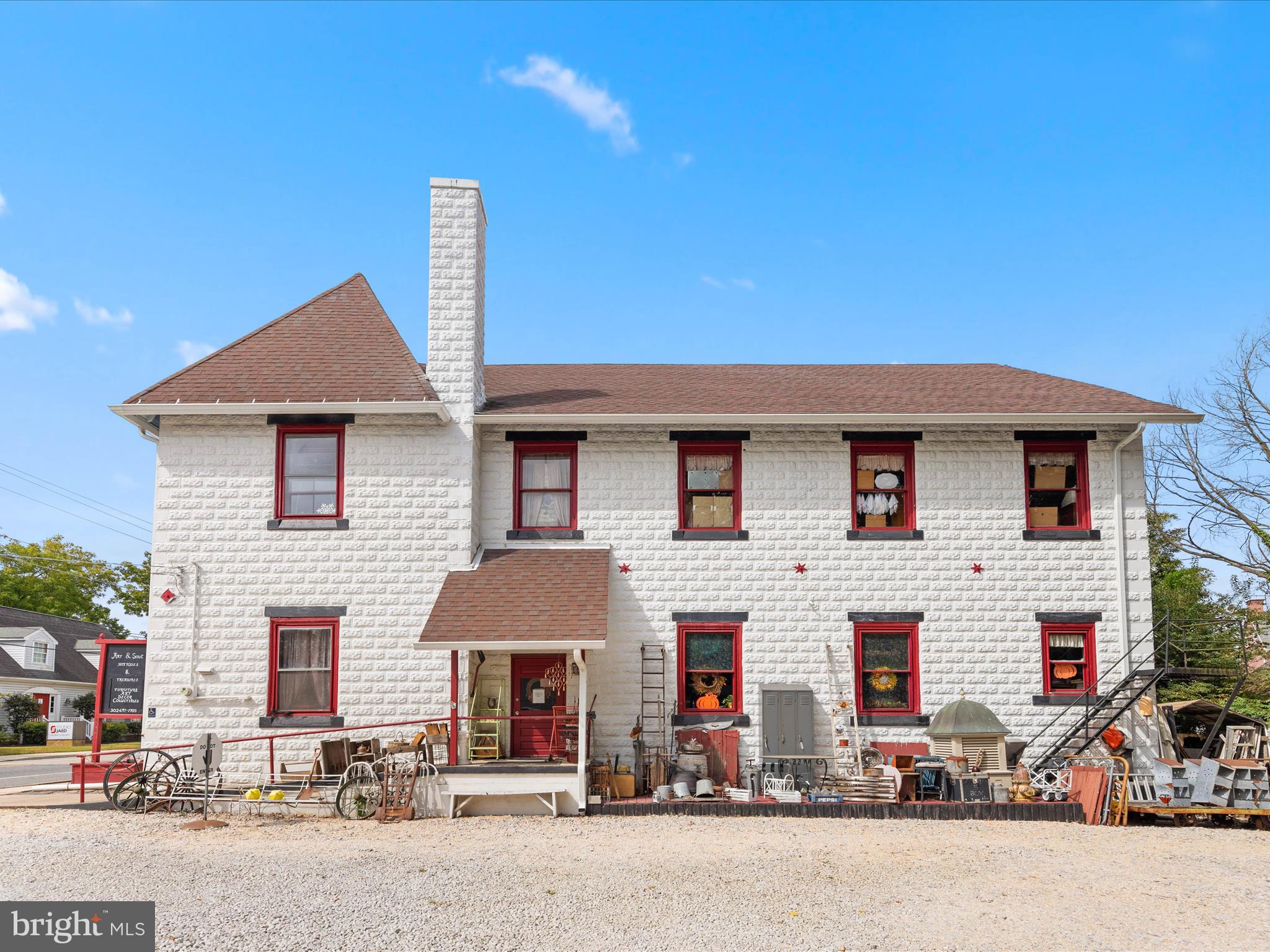 311 E CAMDEN WYOMING AVENUE