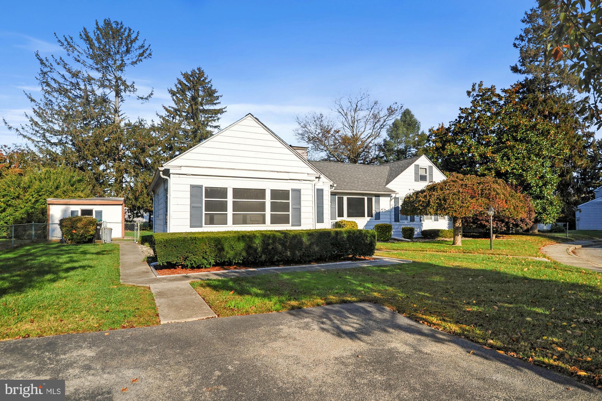 24 LAKE DRIVE