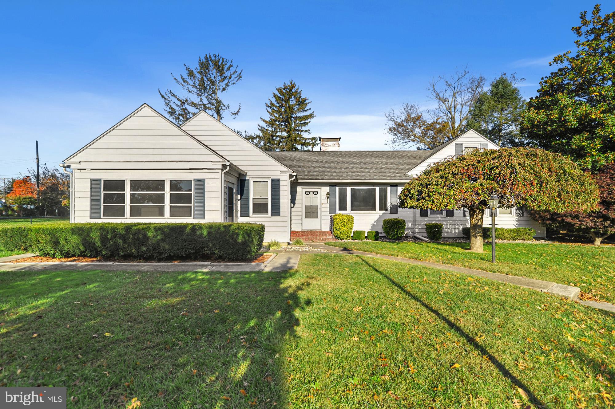 24 LAKE DRIVE
