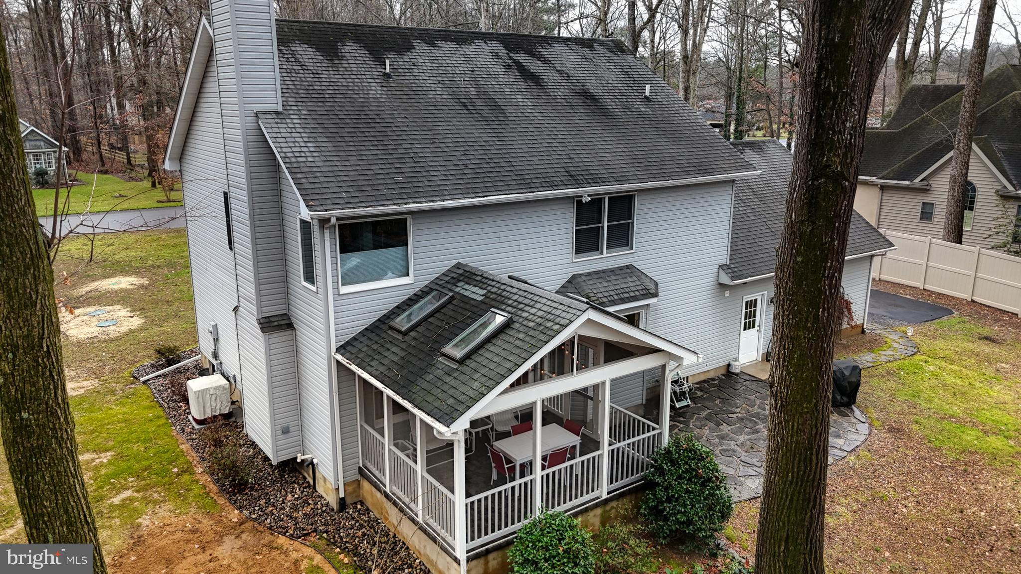 489 RUYTER DRIVE
