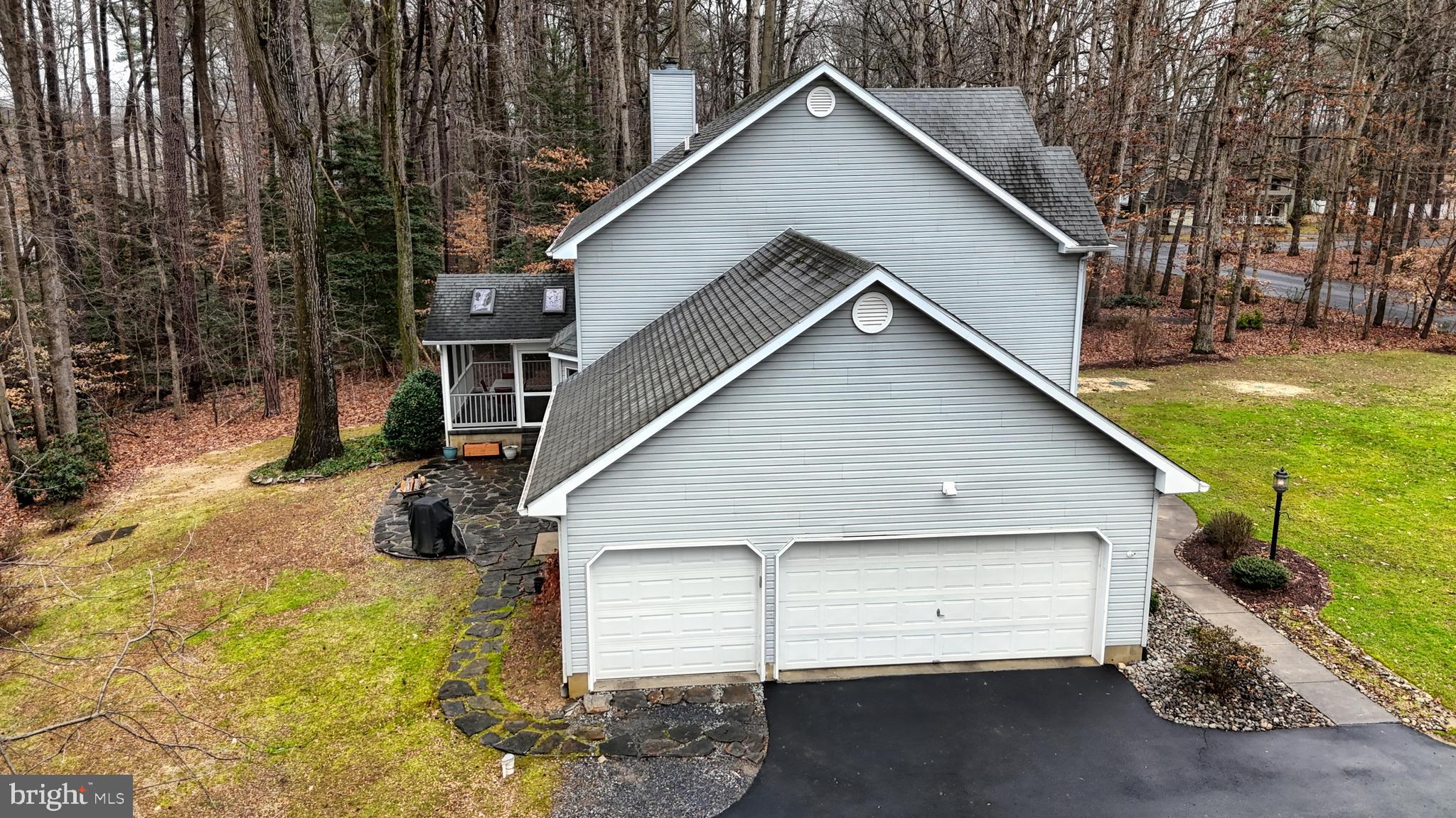 489 RUYTER DRIVE