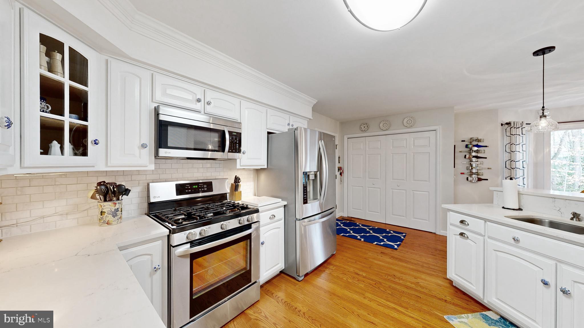 489 RUYTER DRIVE