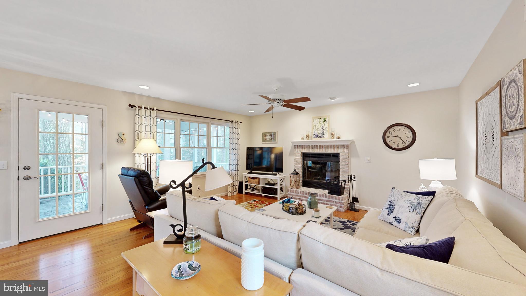 489 RUYTER DRIVE