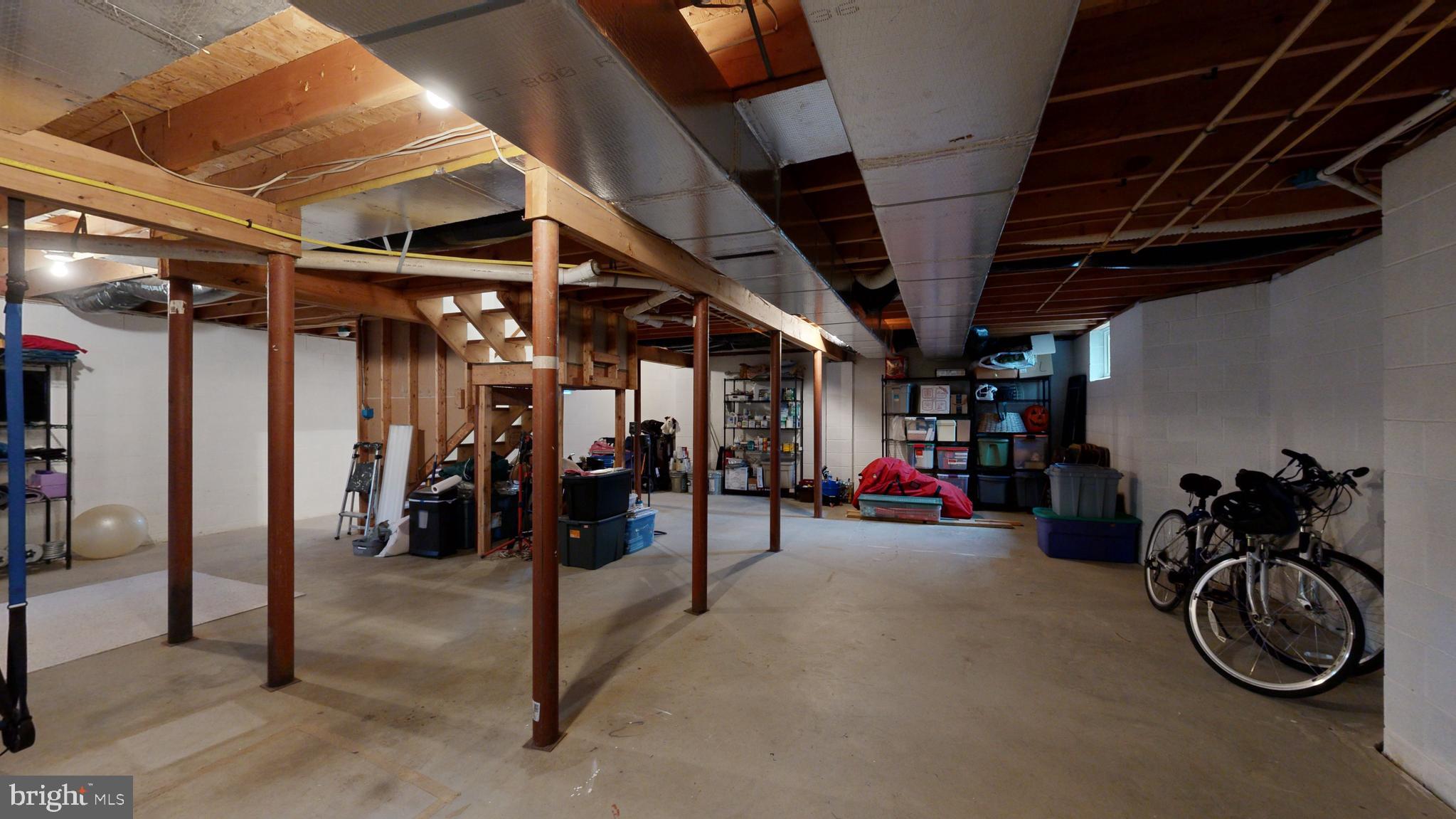 489 RUYTER DRIVE