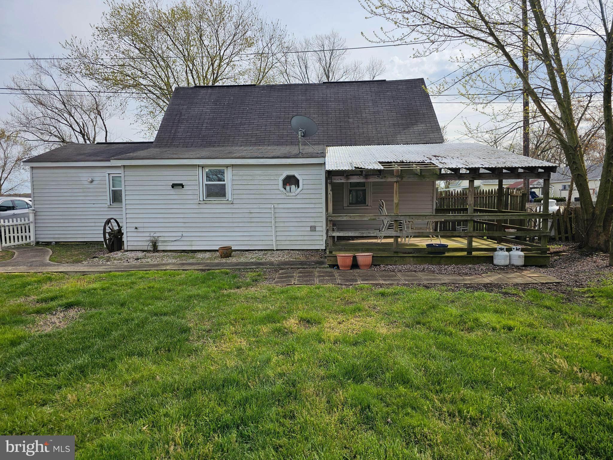 227 WILLOW TREE CIRCLE