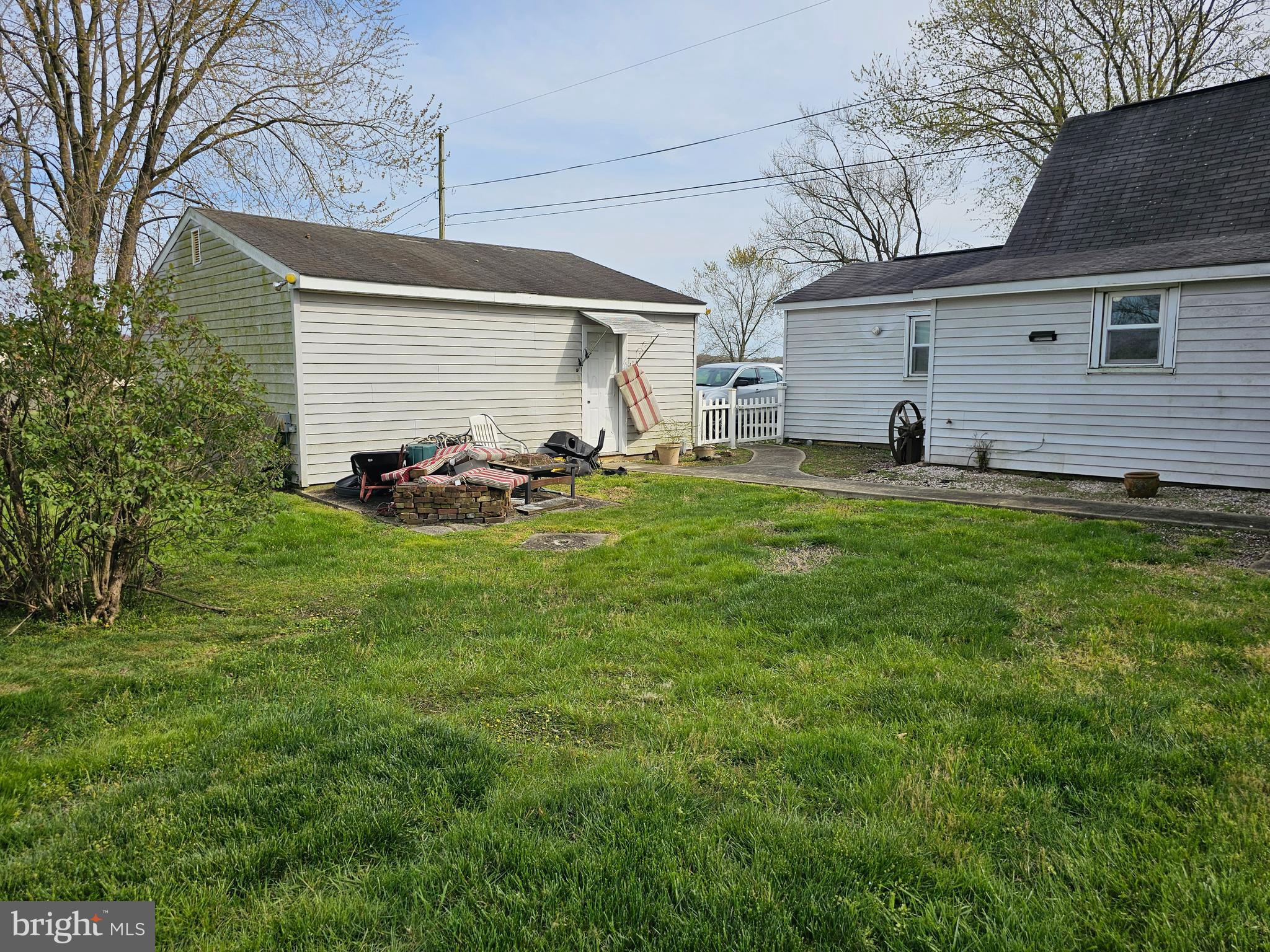 227 WILLOW TREE CIRCLE