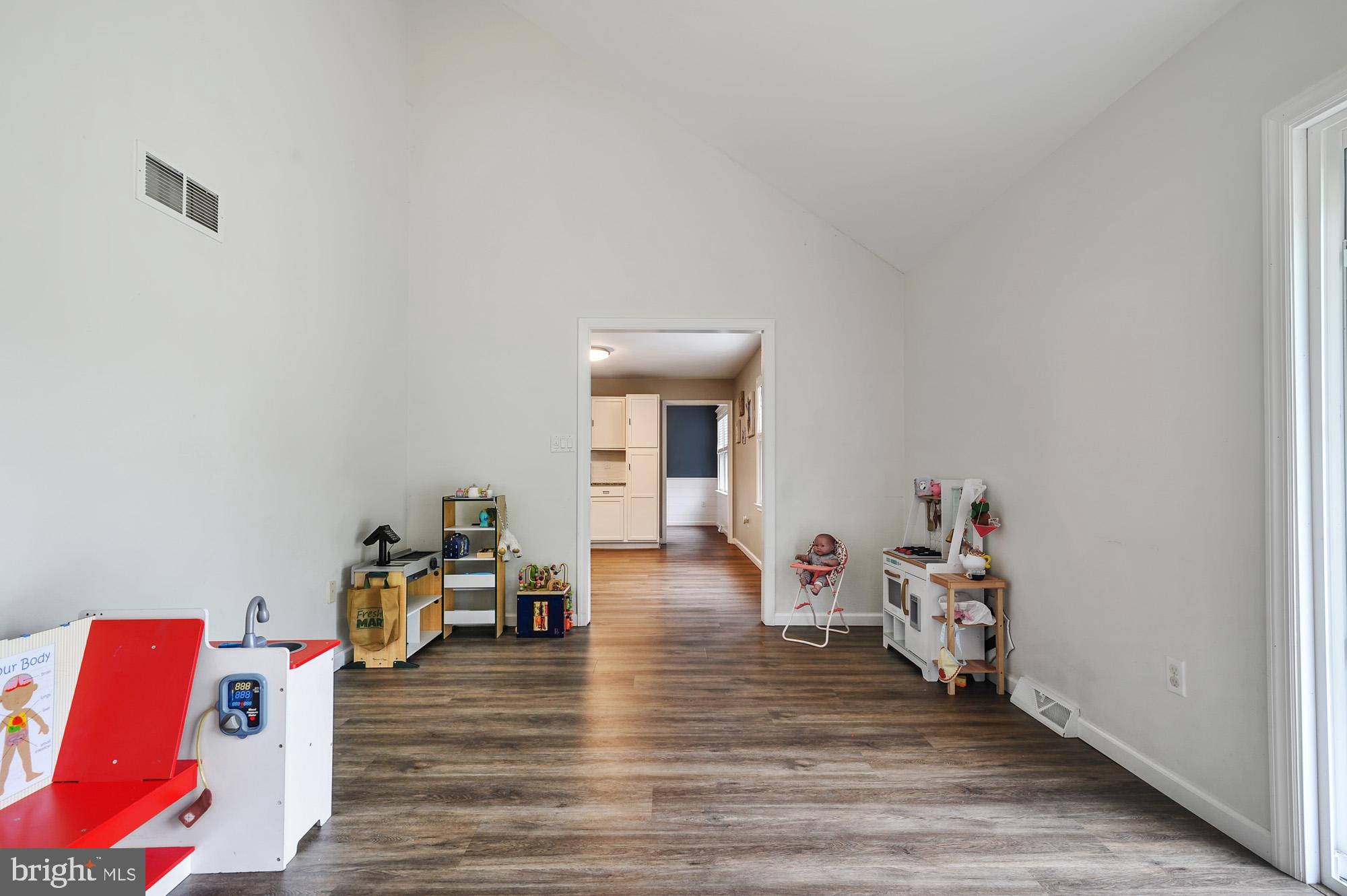 510 FIELDCREST DRIVE