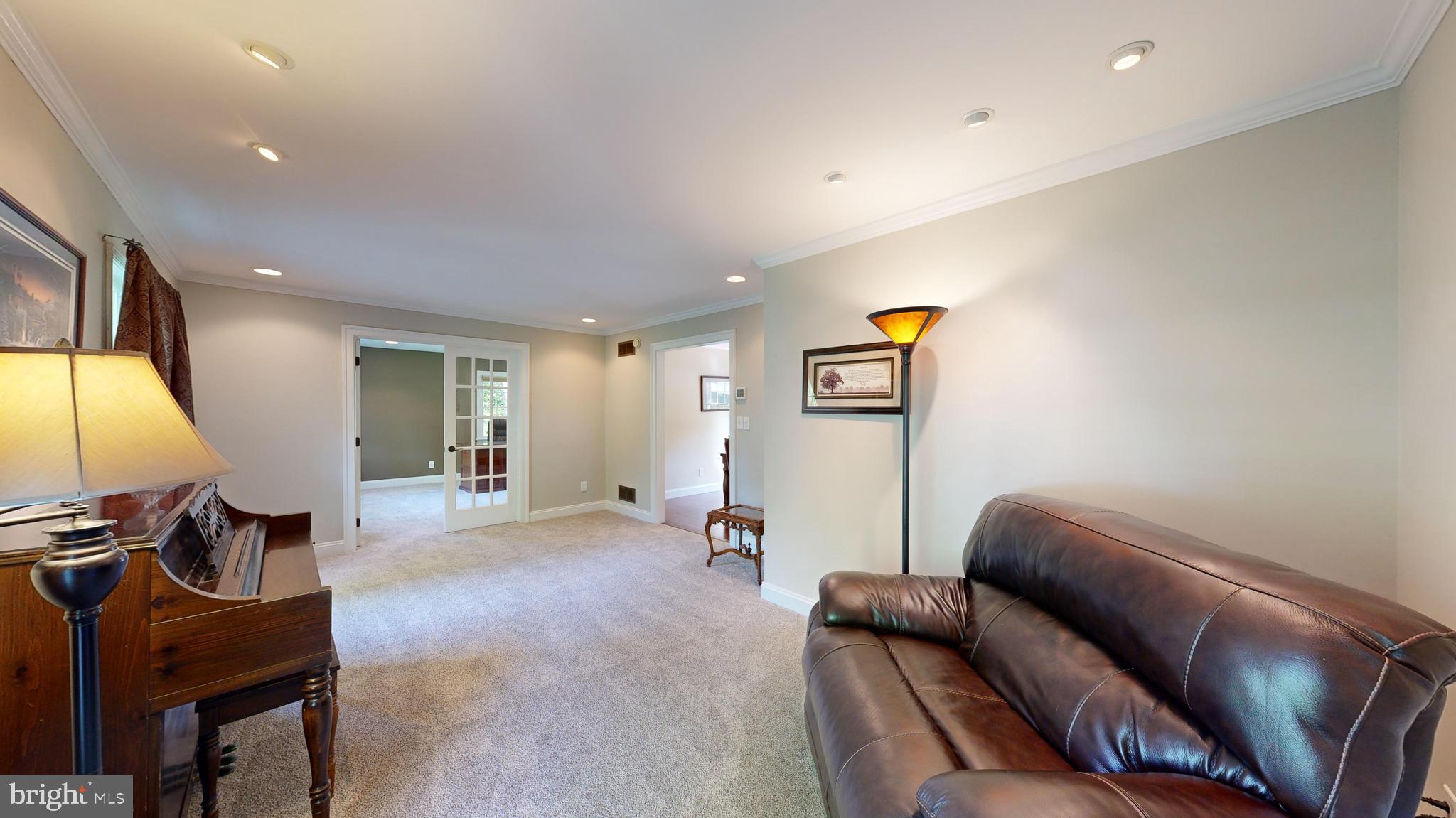 102 DODGE DRIVE