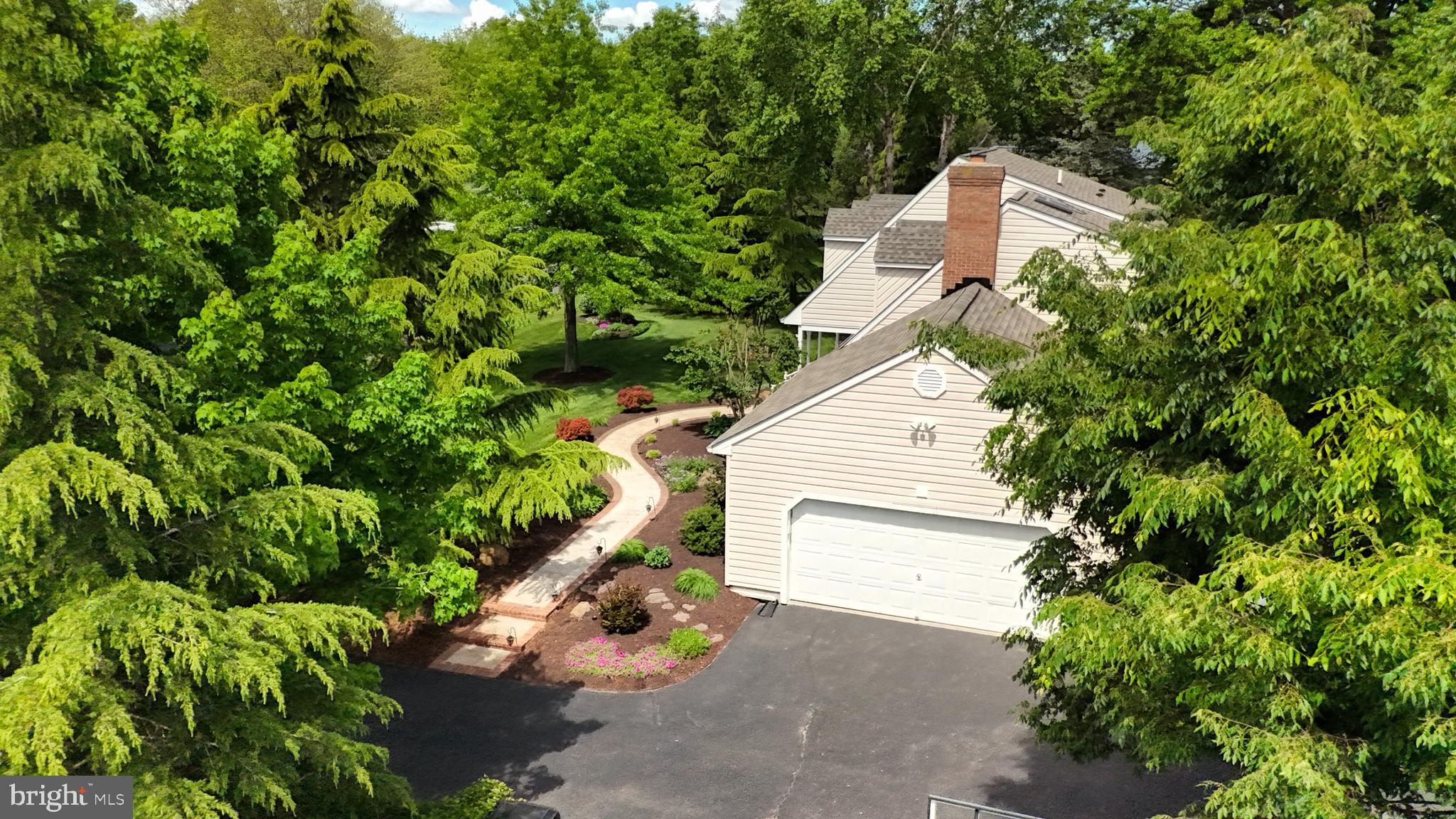 102 DODGE DRIVE