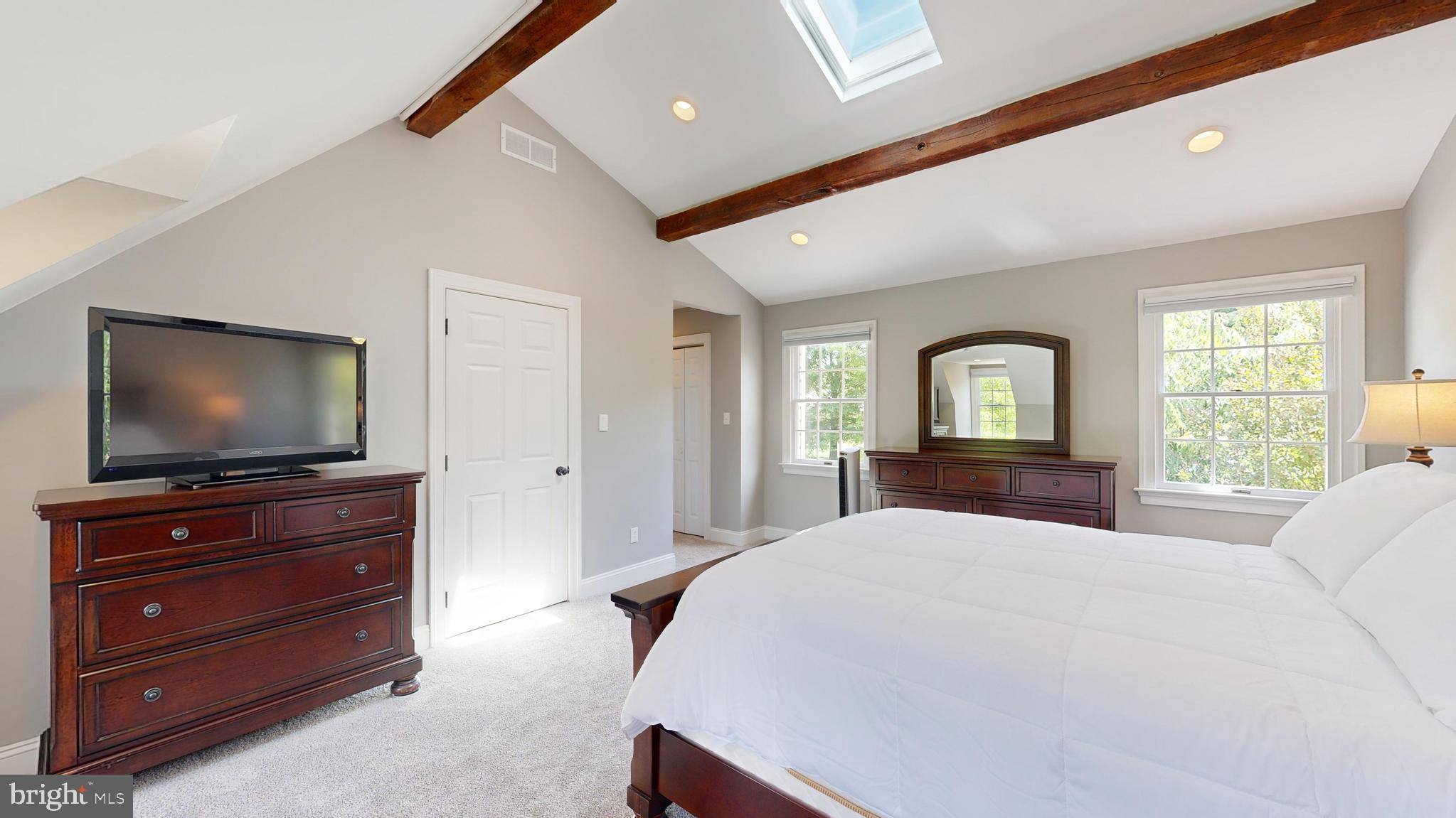102 DODGE DRIVE
