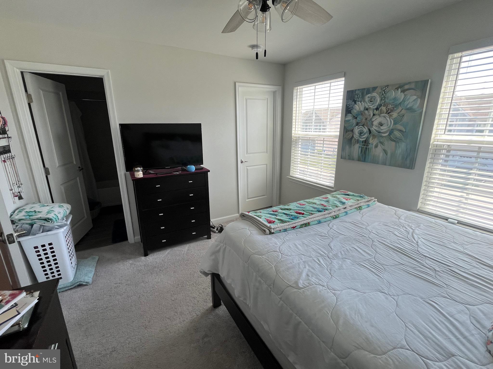 32 CONACH LANE