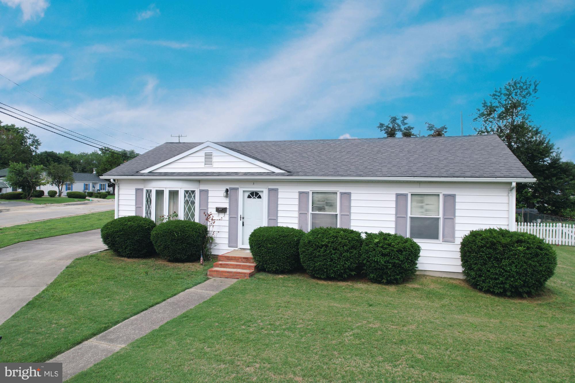 3 OAK DRIVE
