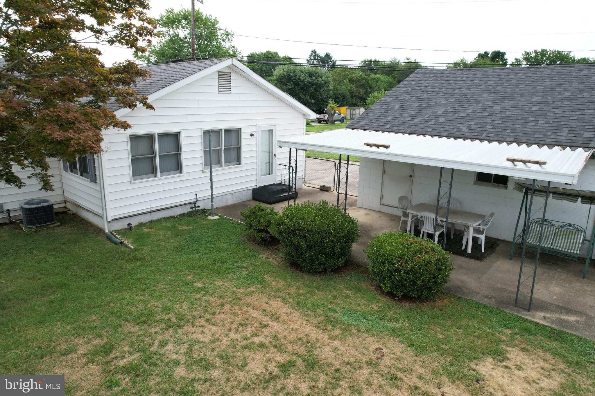 3 OAK DRIVE