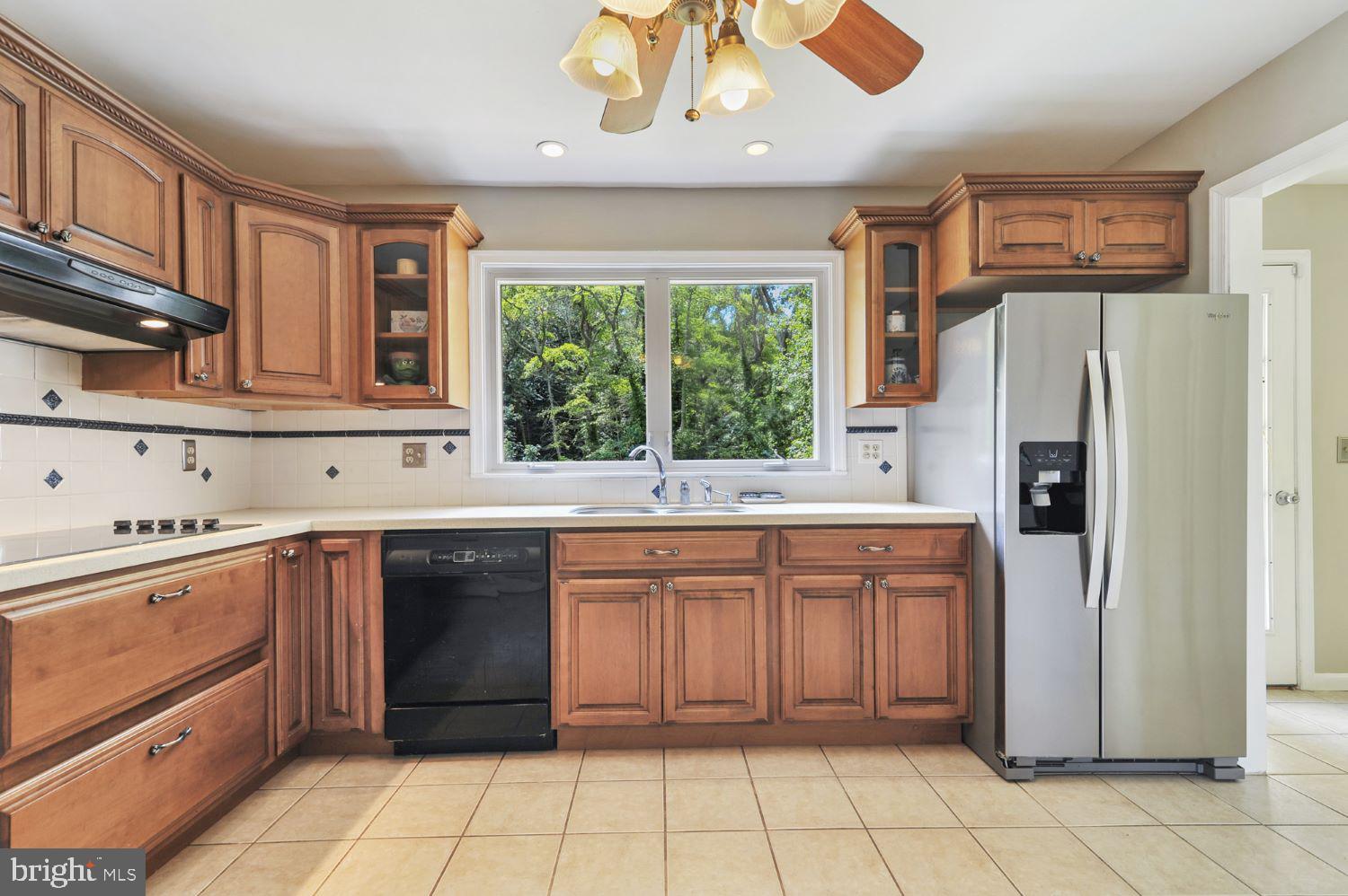 170 LYNNHAVEN DRIVE