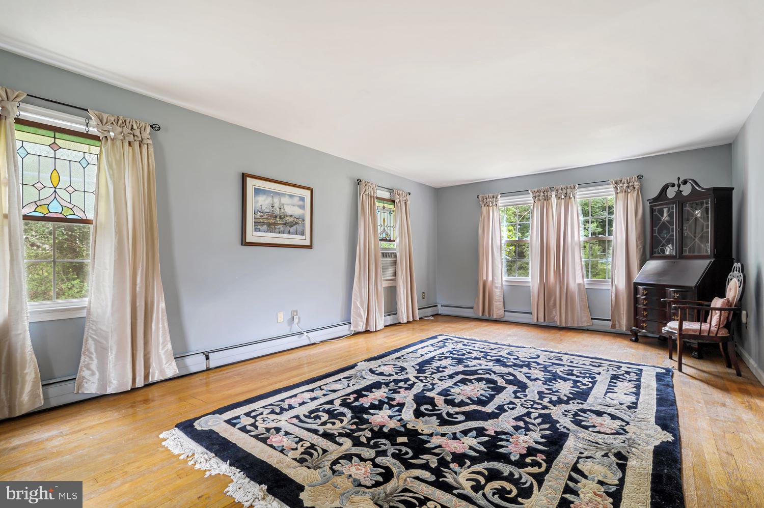 170 LYNNHAVEN DRIVE