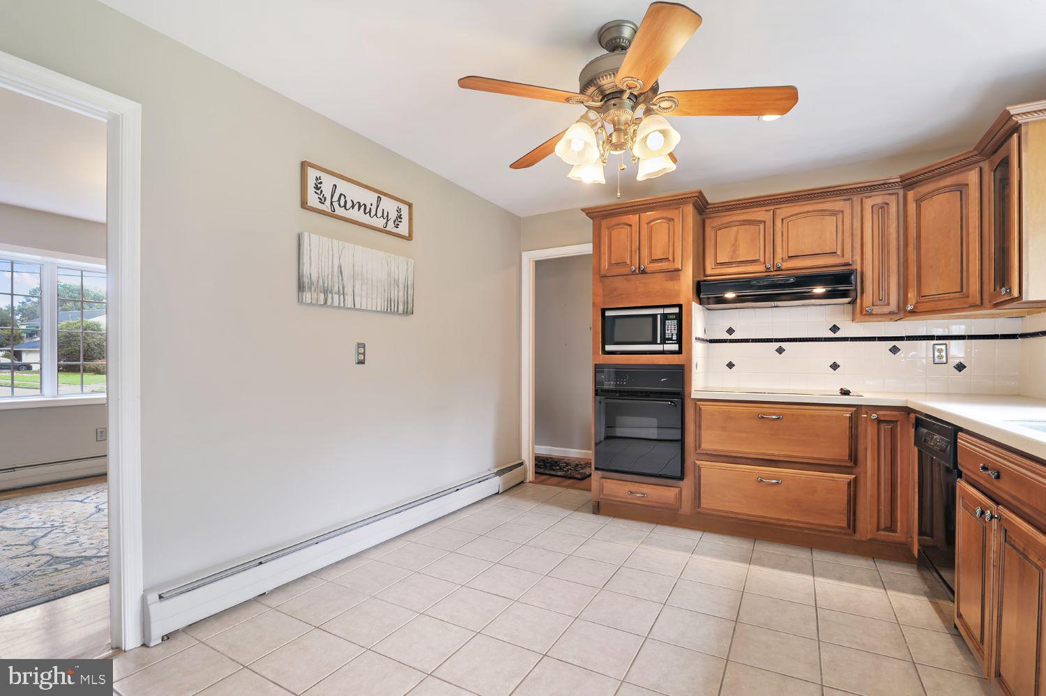 170 LYNNHAVEN DRIVE