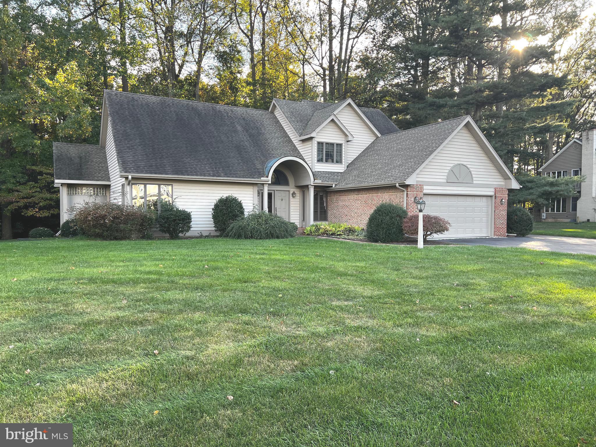 721 GREEN WINGED TRAIL