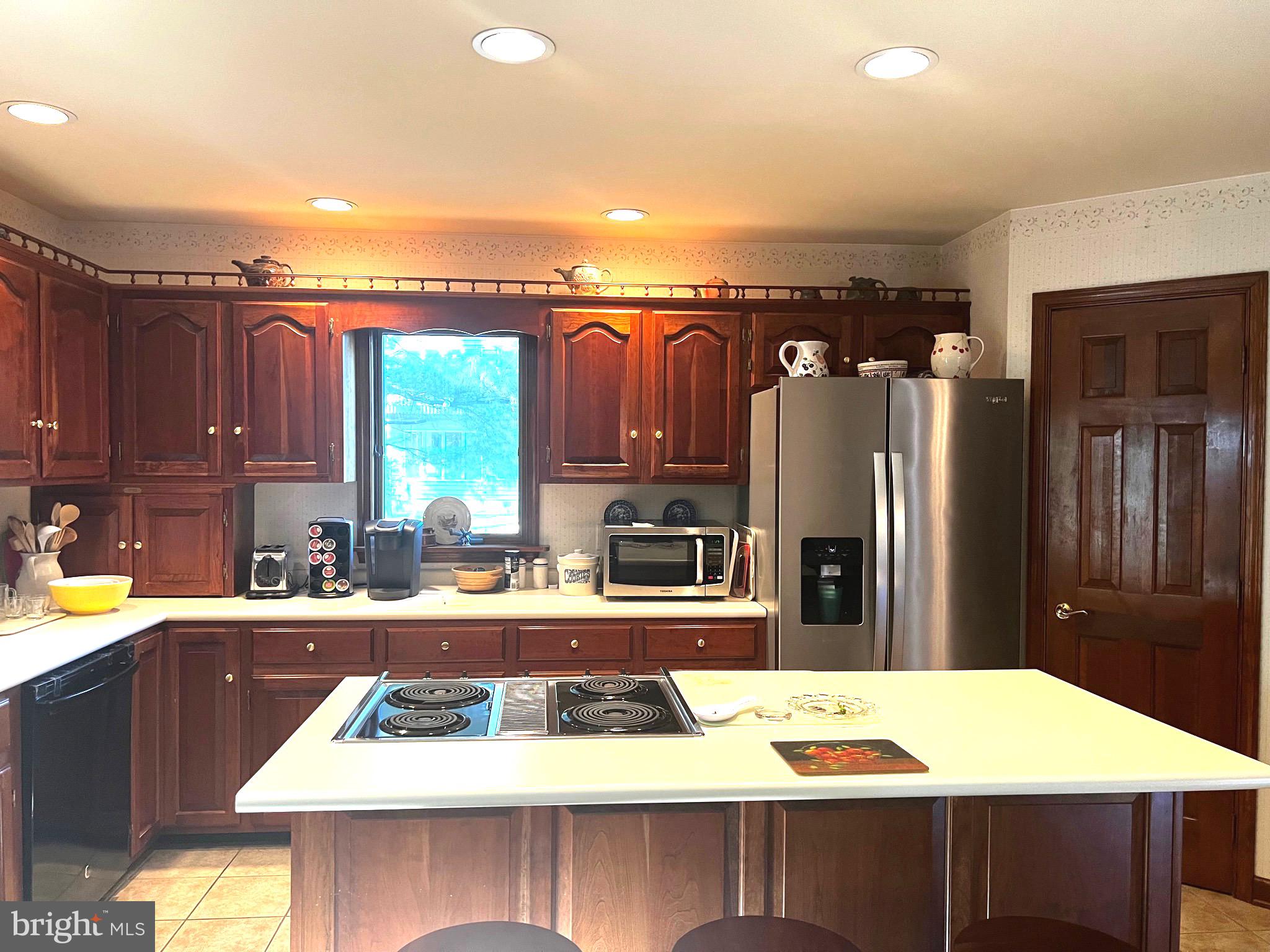 721 GREEN WINGED TRAIL