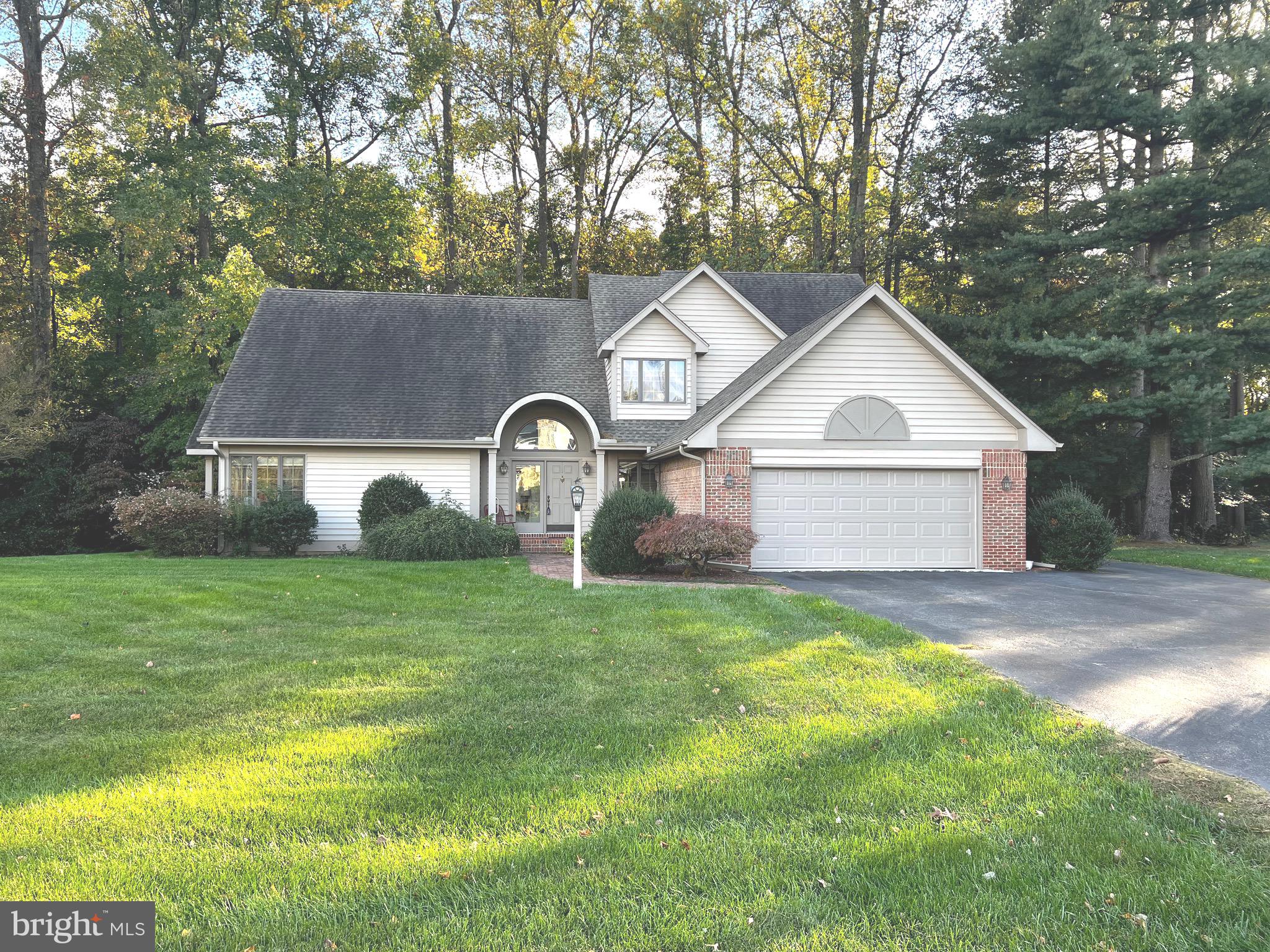 721 GREEN WINGED TRAIL