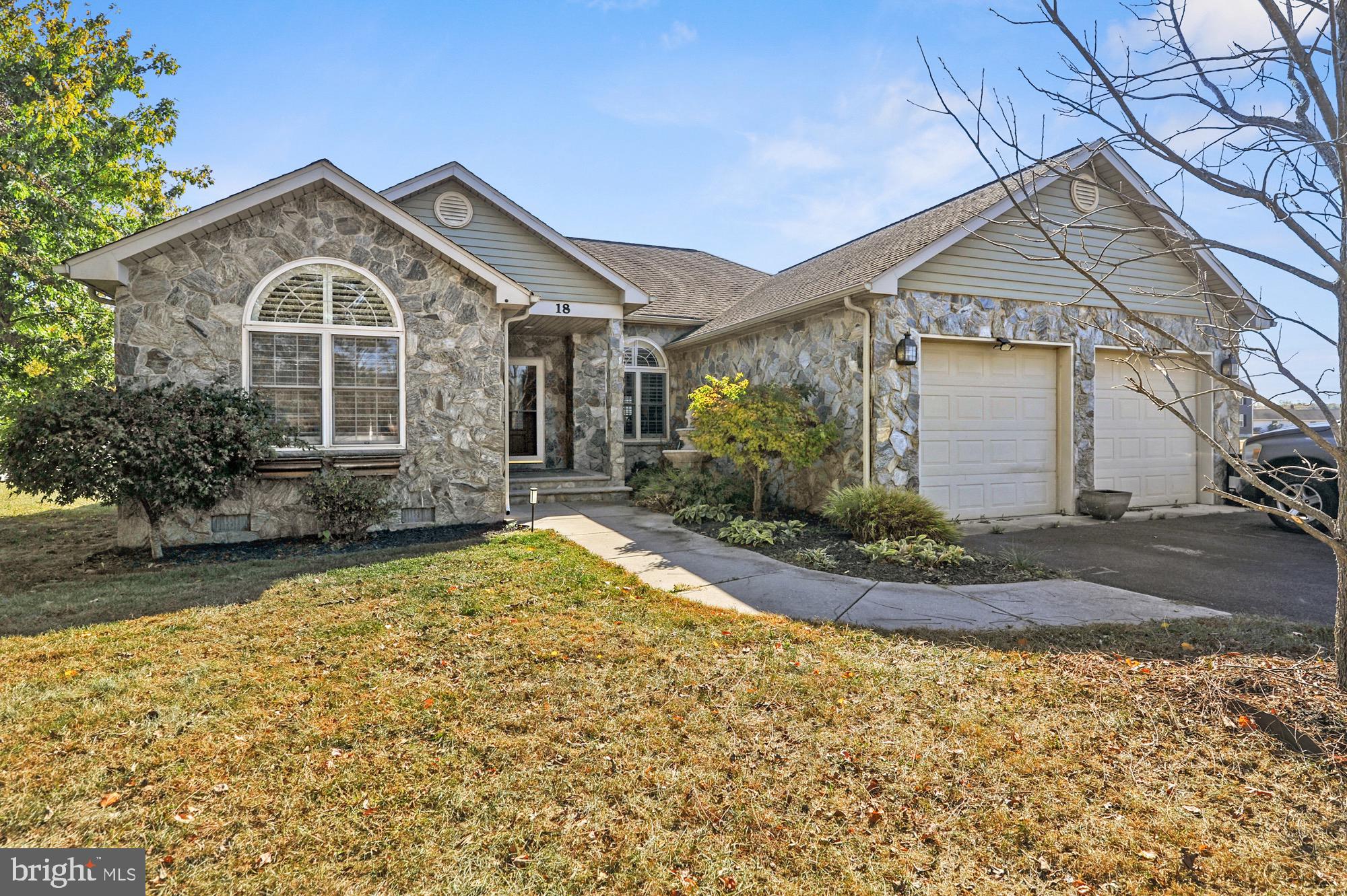 18 JOHN ANDREWS DRIVE