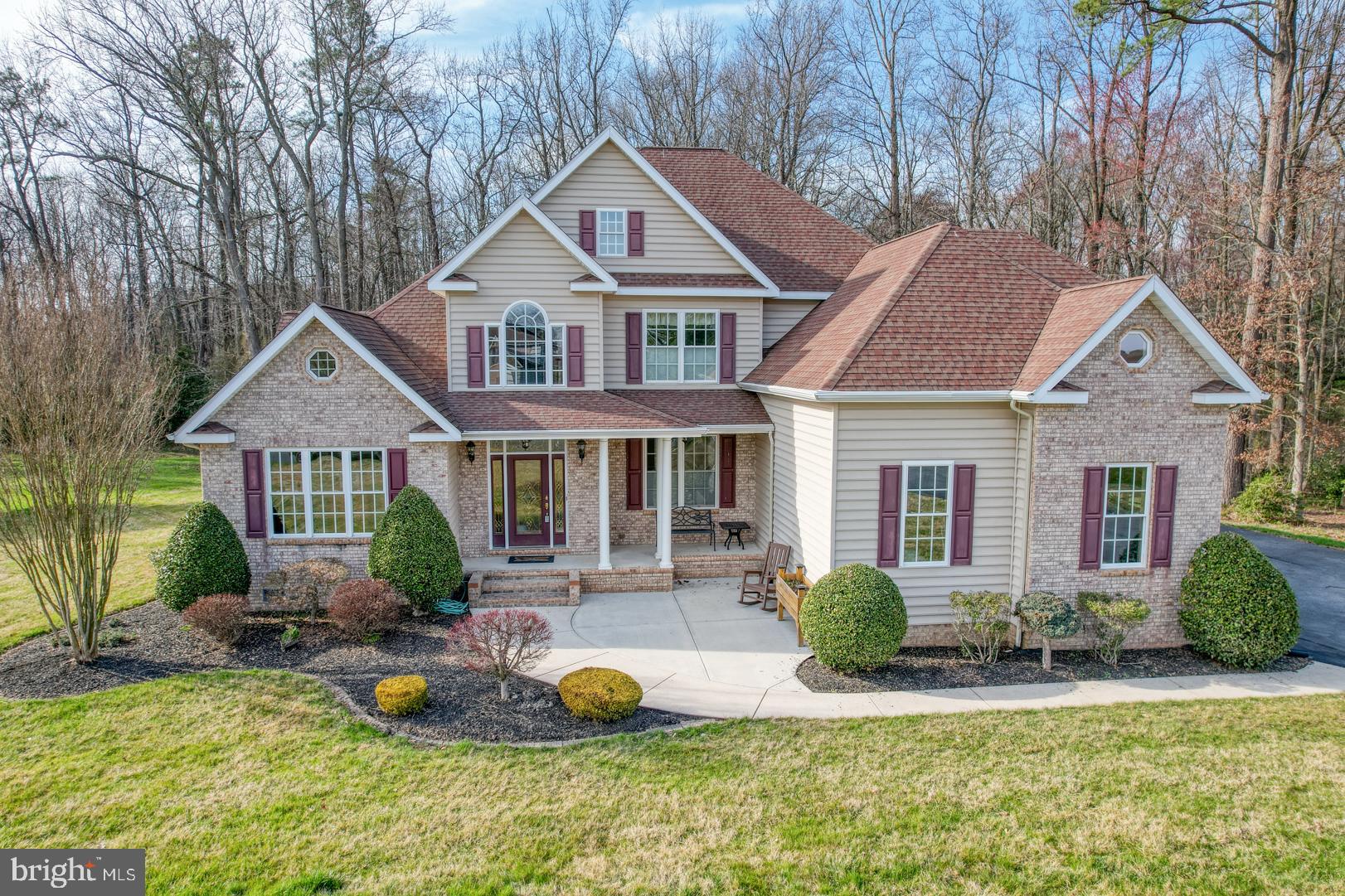 890 RAVEN CIRCLE