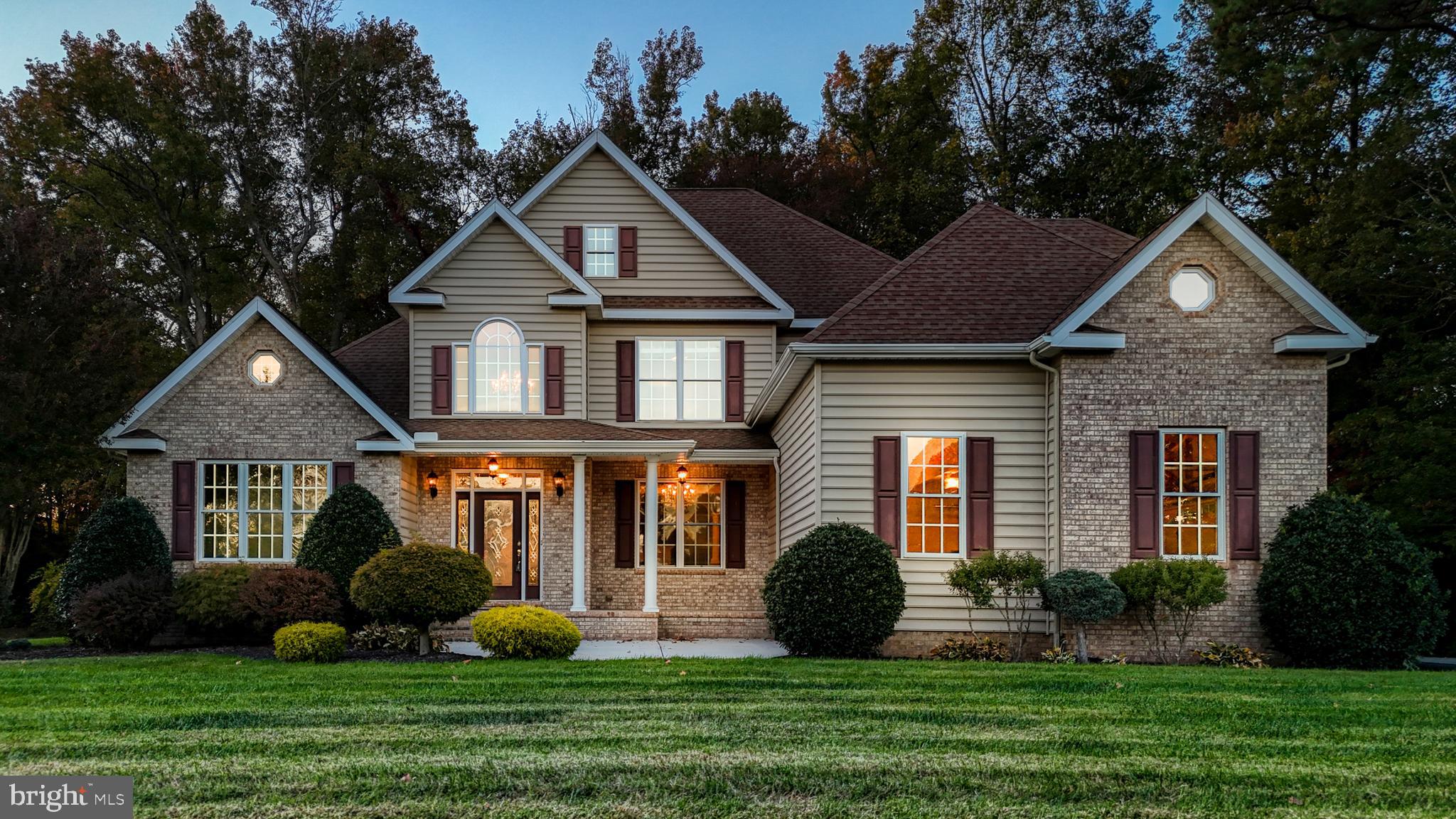 890 RAVEN CIRCLE