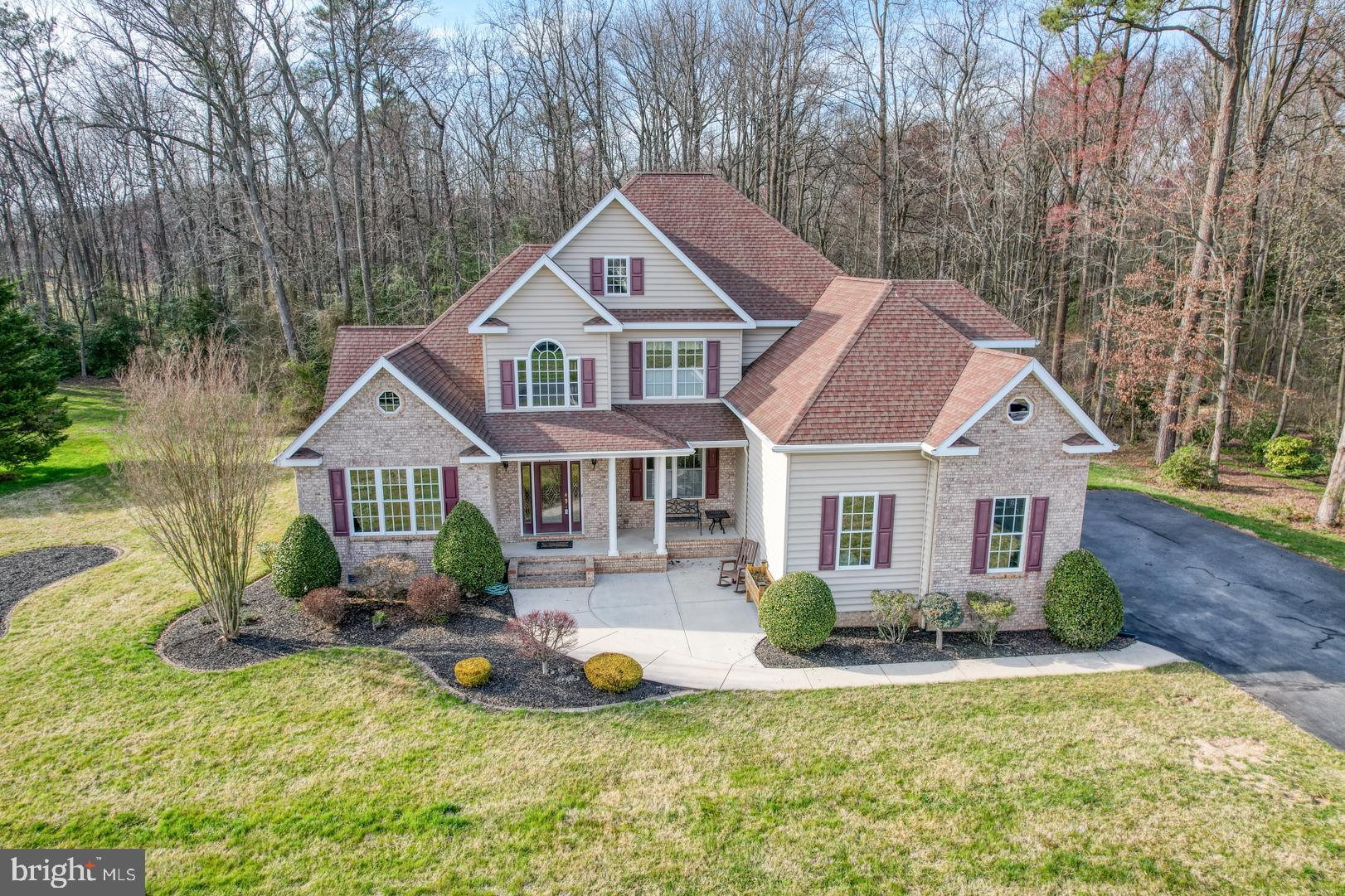 890 RAVEN CIRCLE