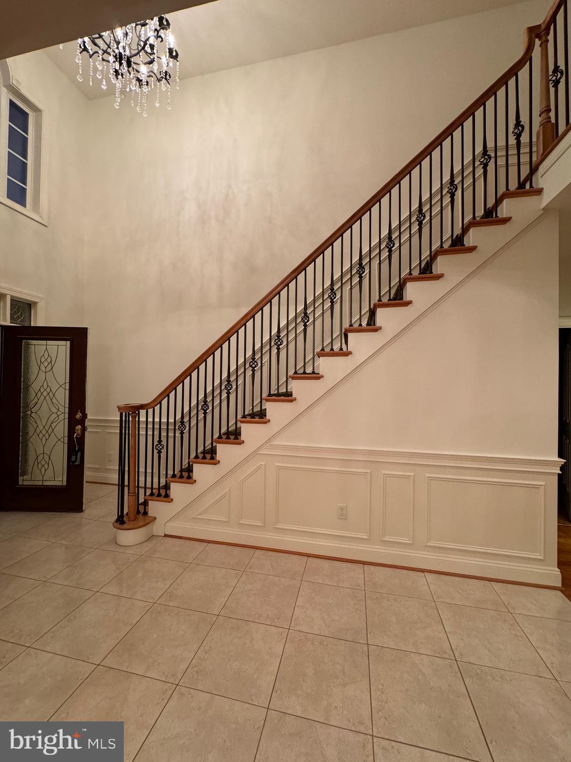 890 RAVEN CIRCLE