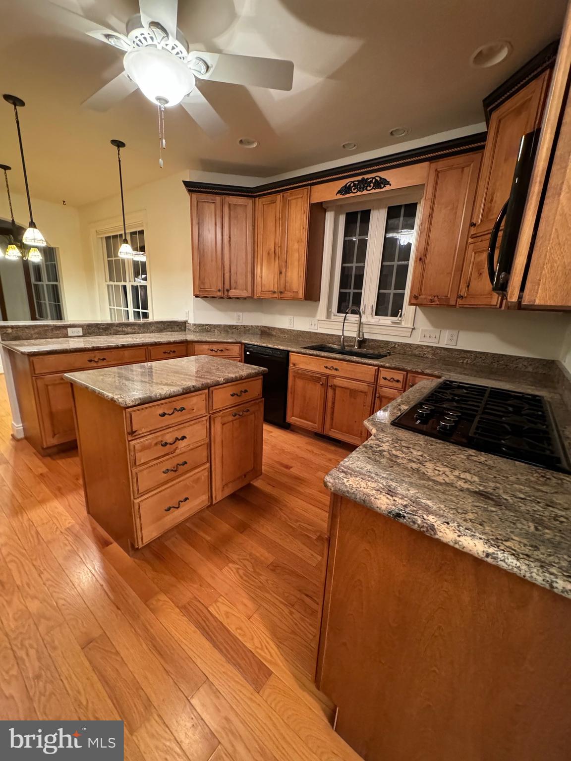 890 RAVEN CIRCLE