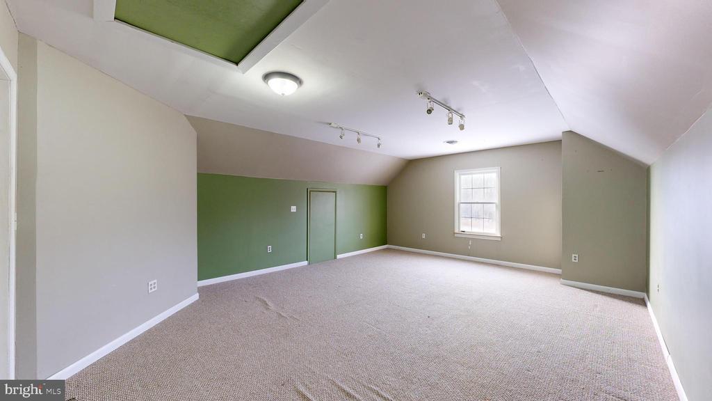 460 JOHN HURD ROAD