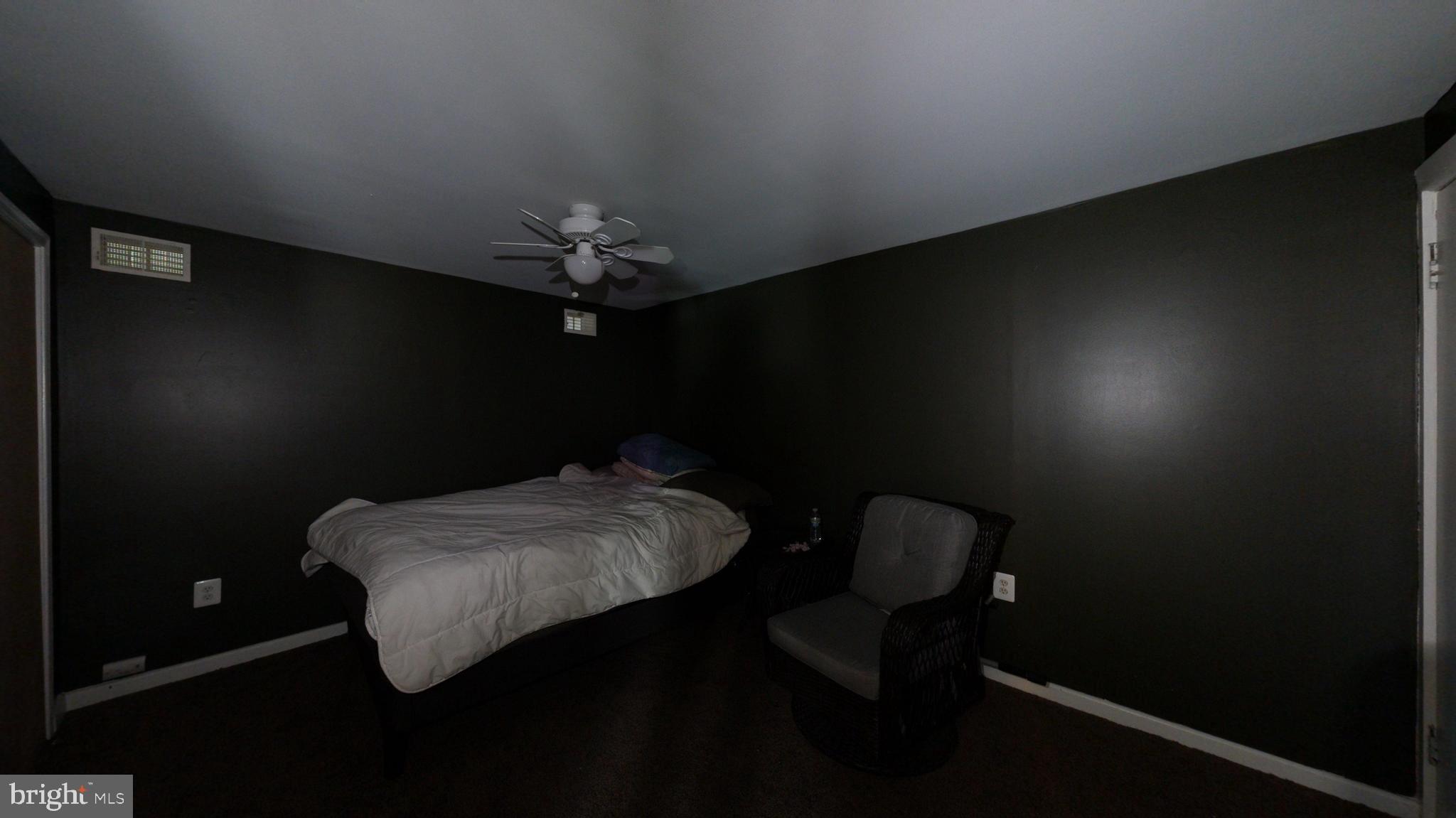 7429 BAYSIDE DRIVE
