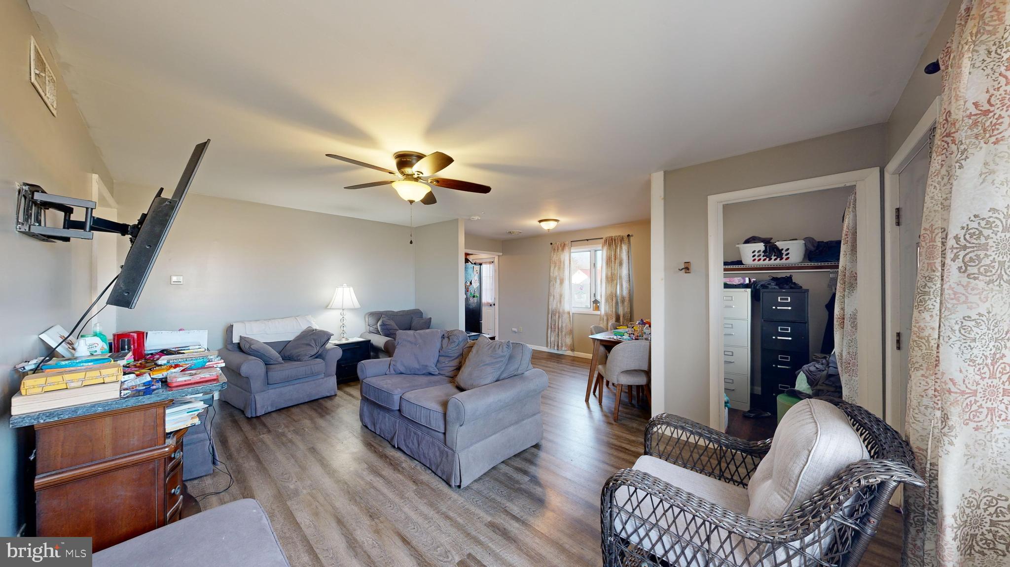 7429 BAYSIDE DRIVE