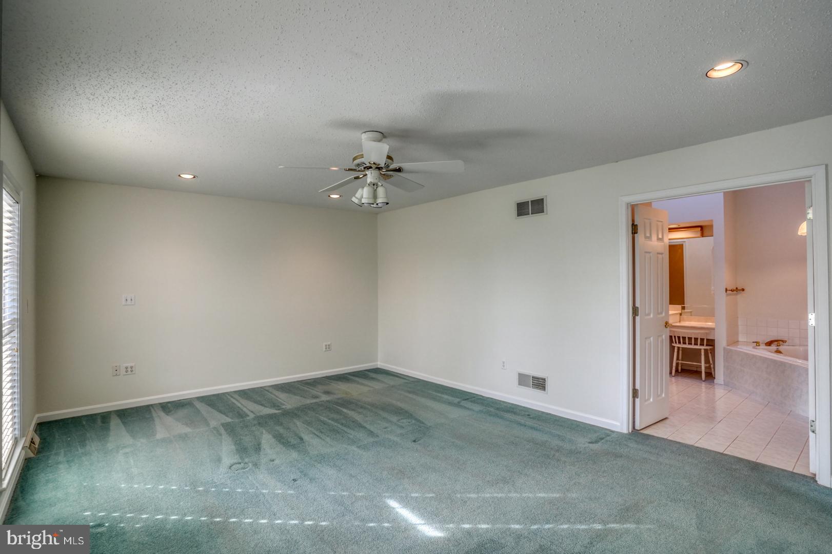 125 RAVEN CIRCLE