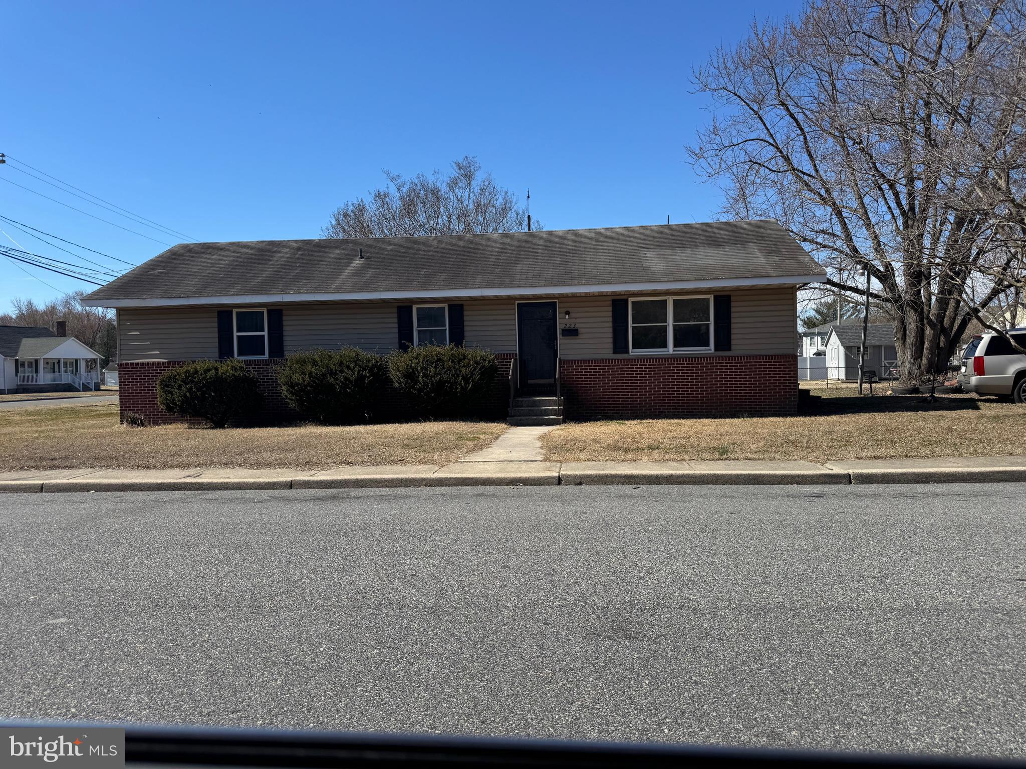 223 HANLEY STREET