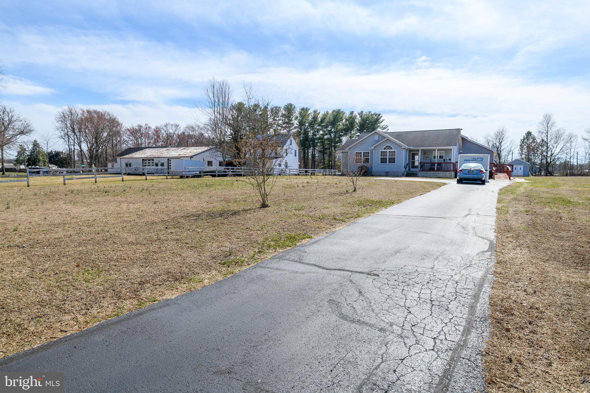 1024 FENCE POST LANE