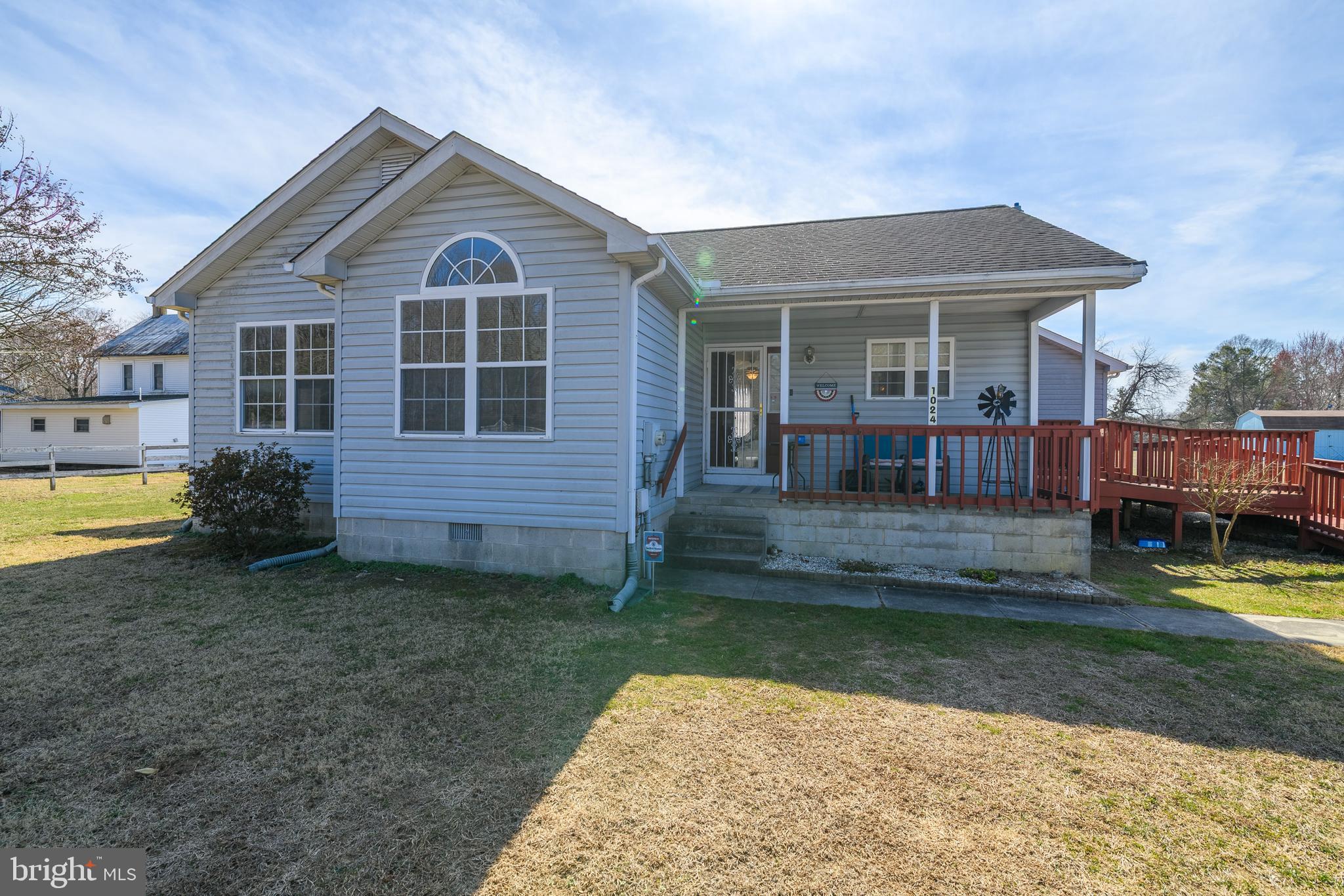 1024 FENCE POST LANE