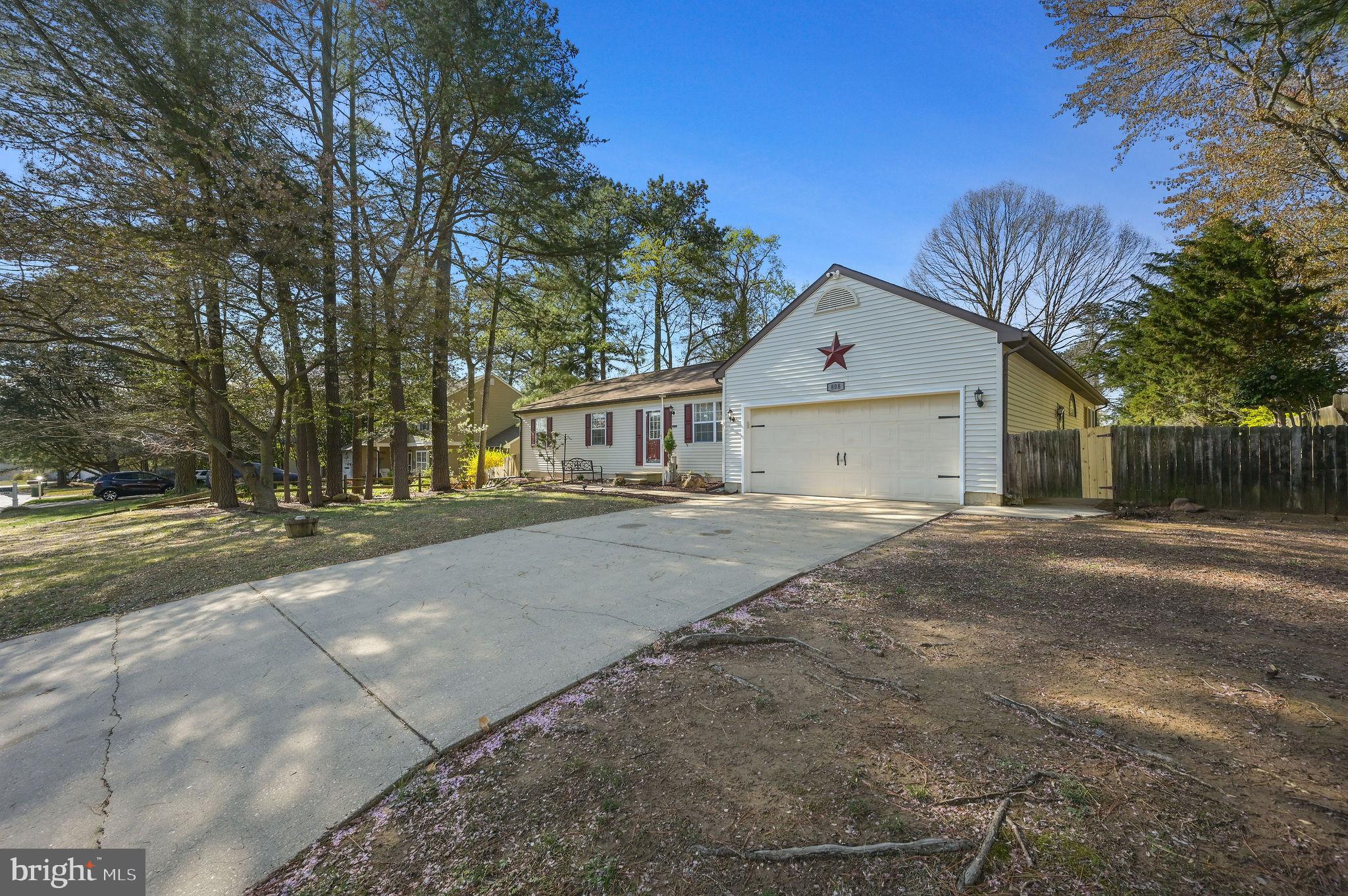 808 EVERGREEN ROAD