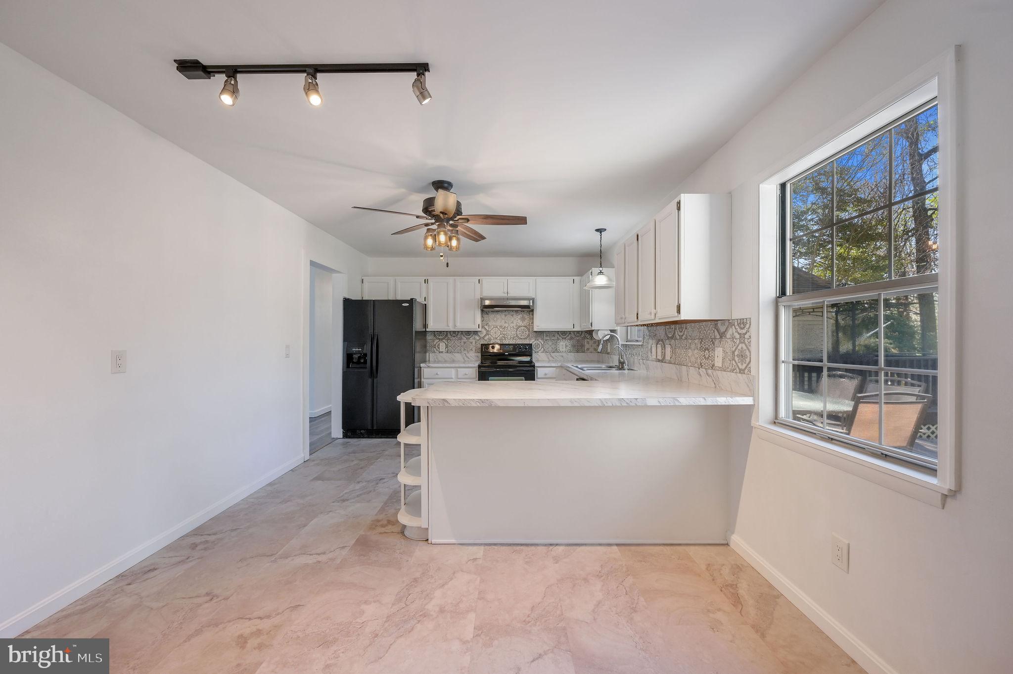 808 EVERGREEN ROAD