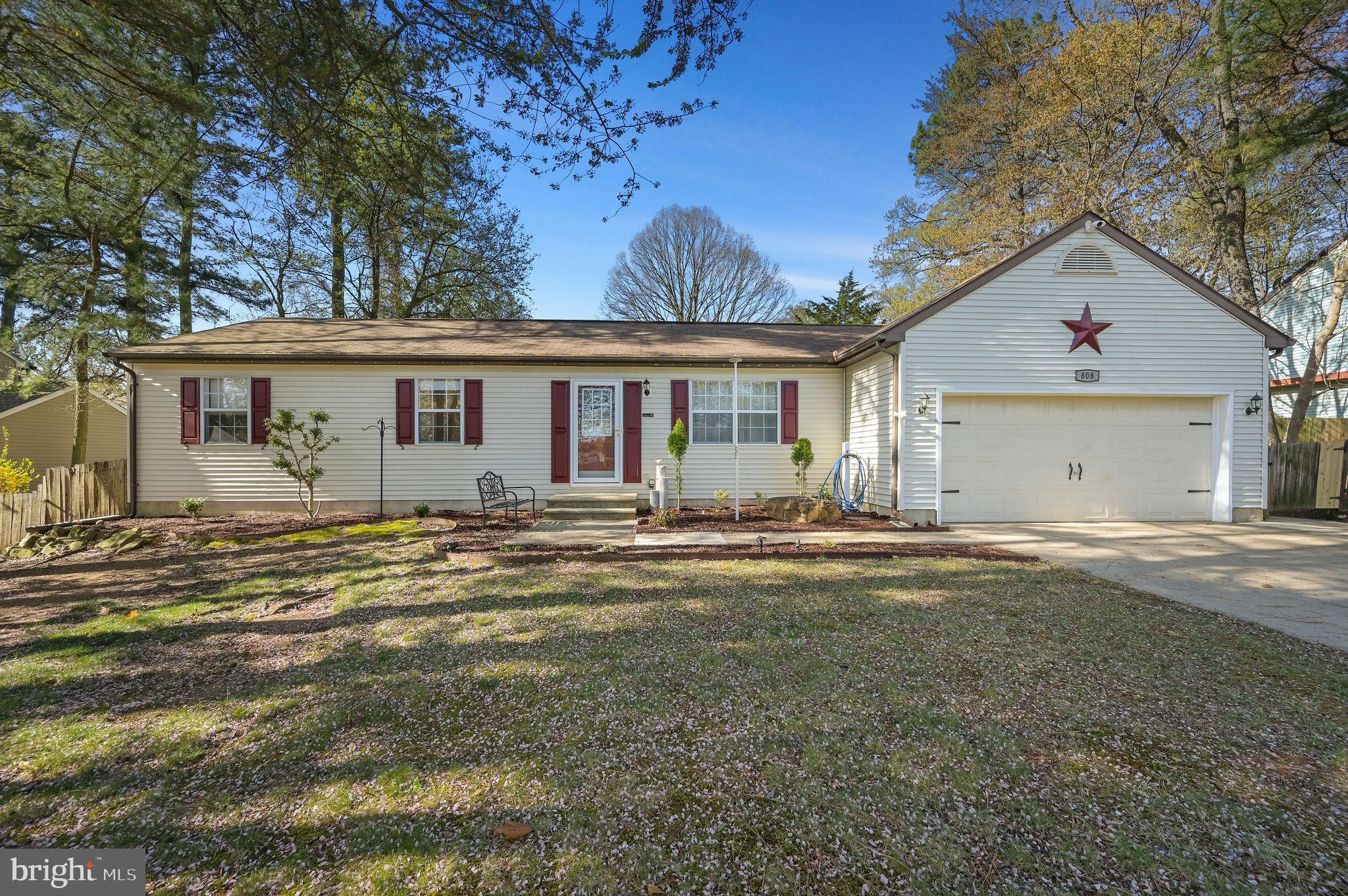 808 EVERGREEN ROAD
