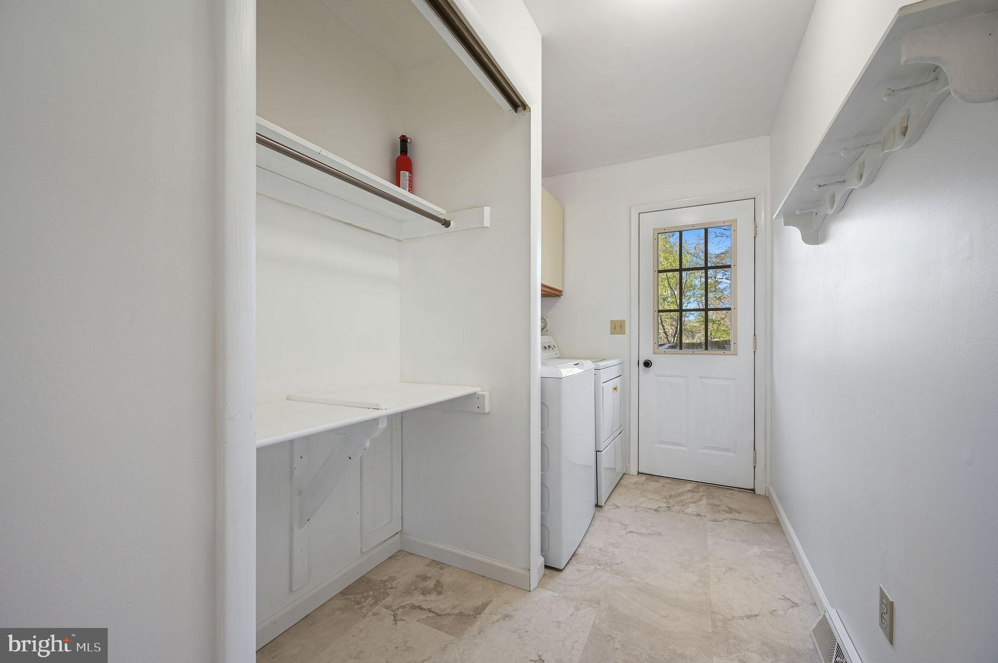 808 EVERGREEN ROAD