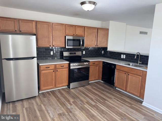 247 SHELDRAKE E