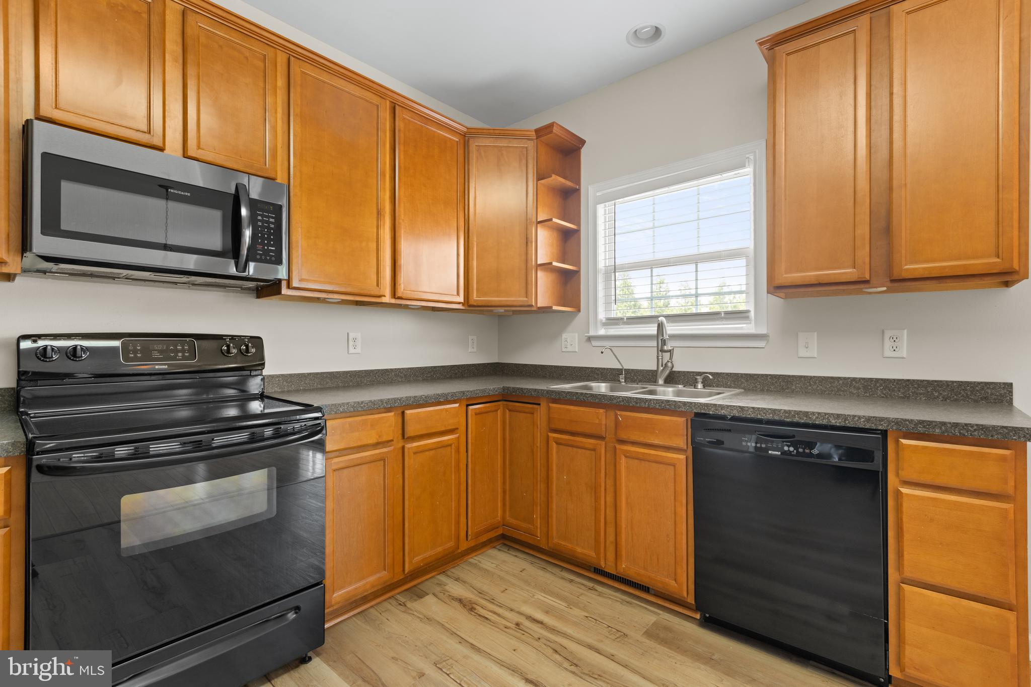 180 KINGSMILL DRIVE