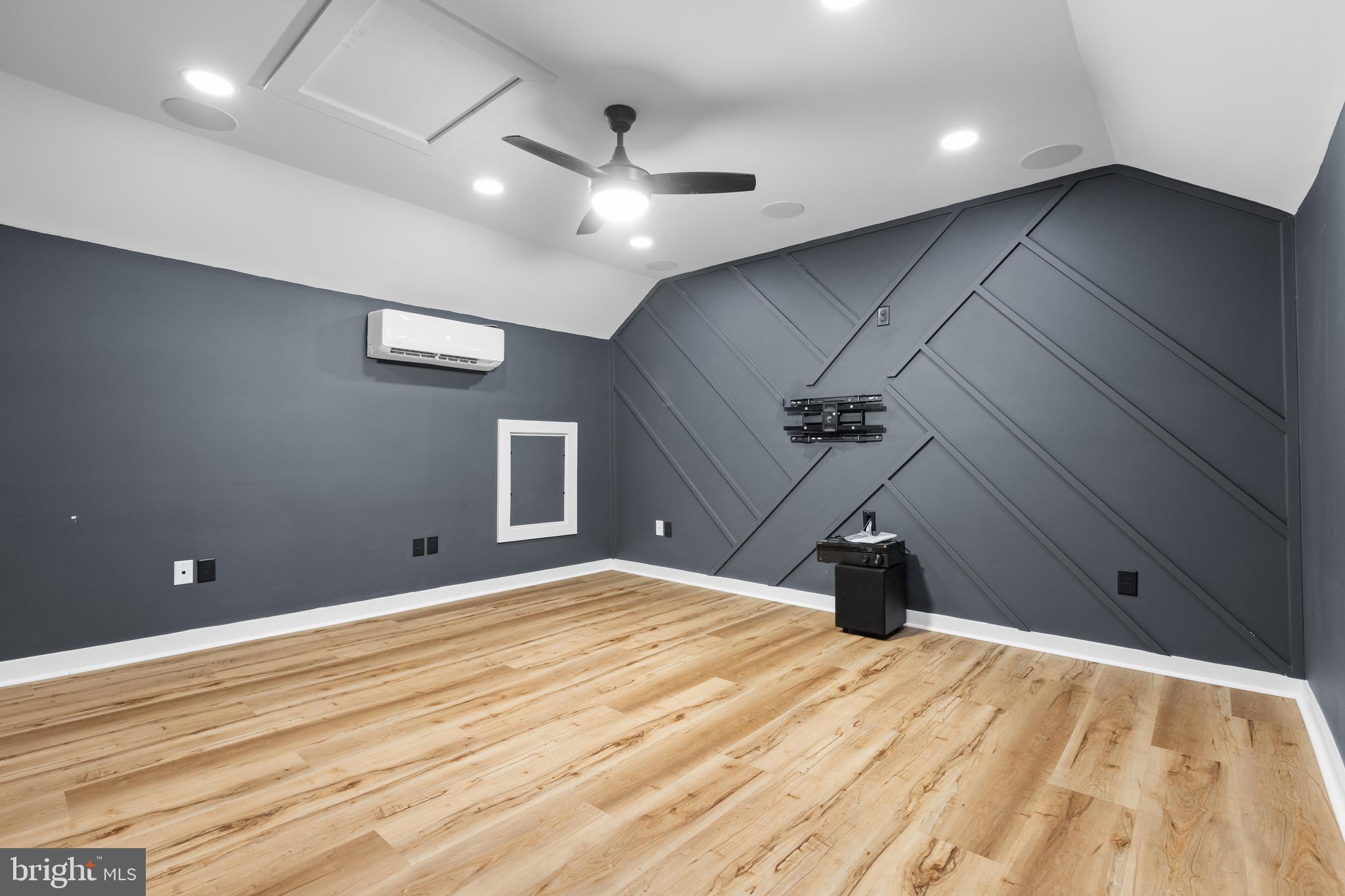 180 KINGSMILL DRIVE